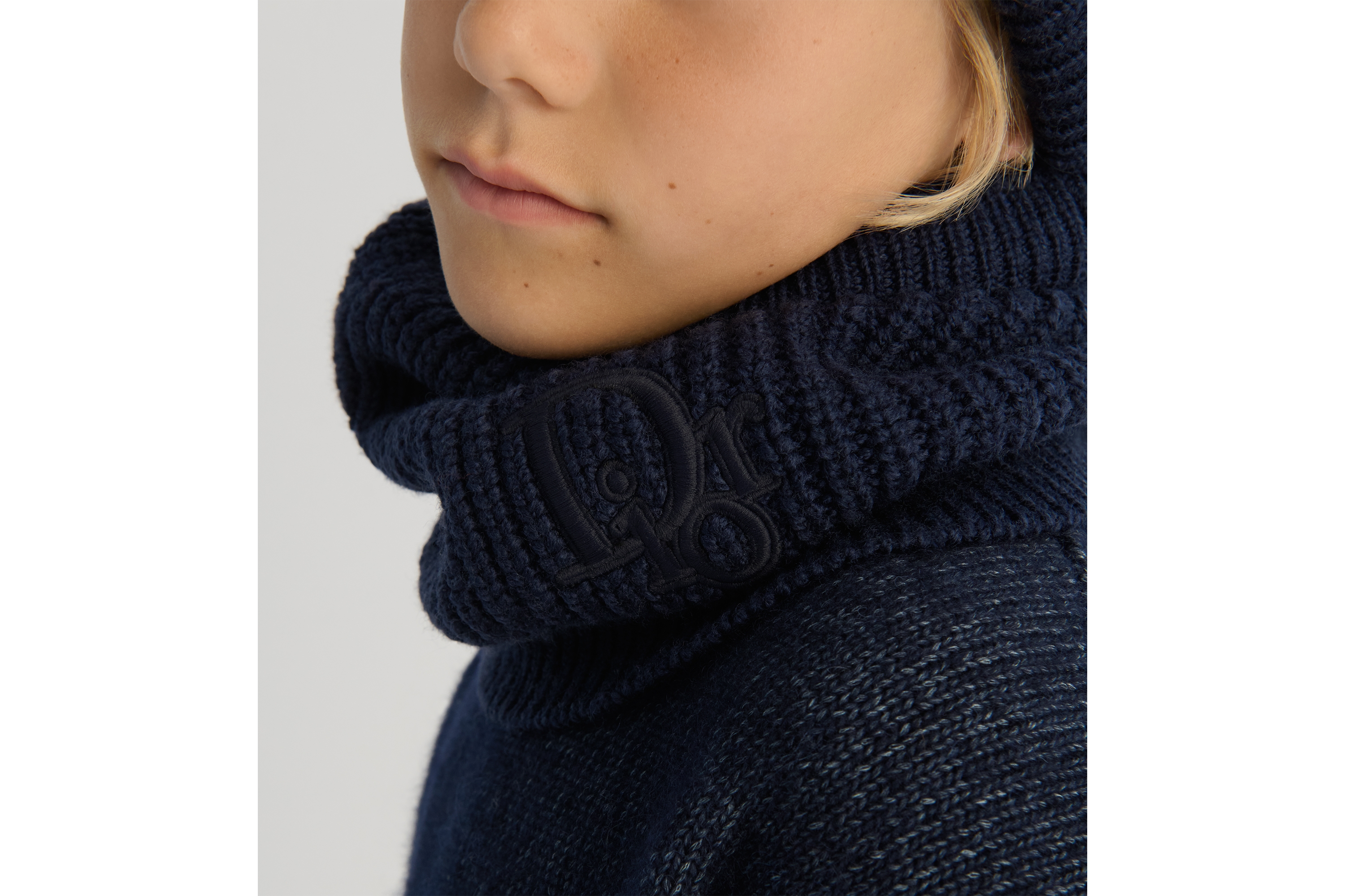 look_image_alt_prefix 儿童围脖 海军蓝色绵羊毛混纺针织面料 E33