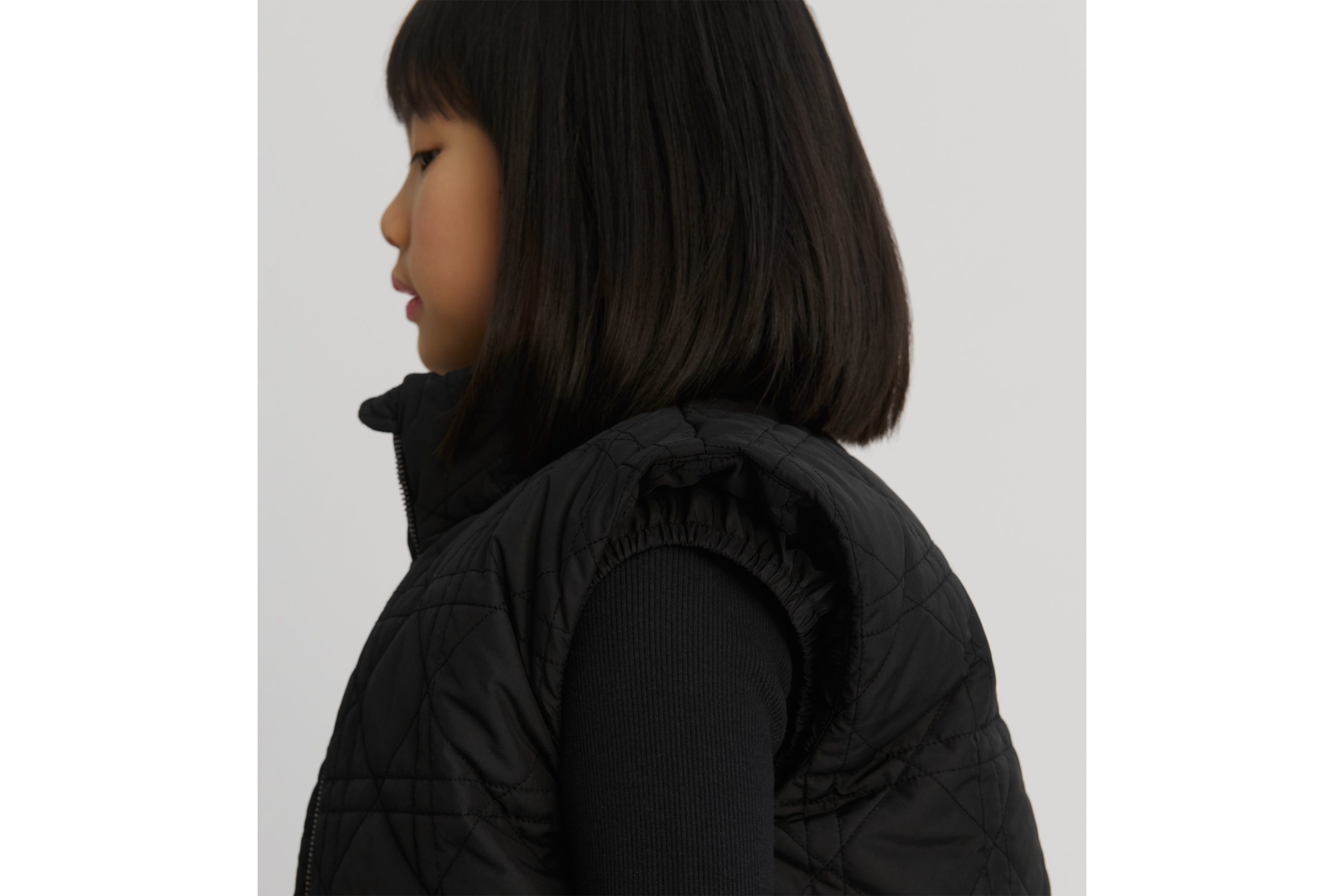 儿童羽绒背心 黑色科技面料藤格纹 E03