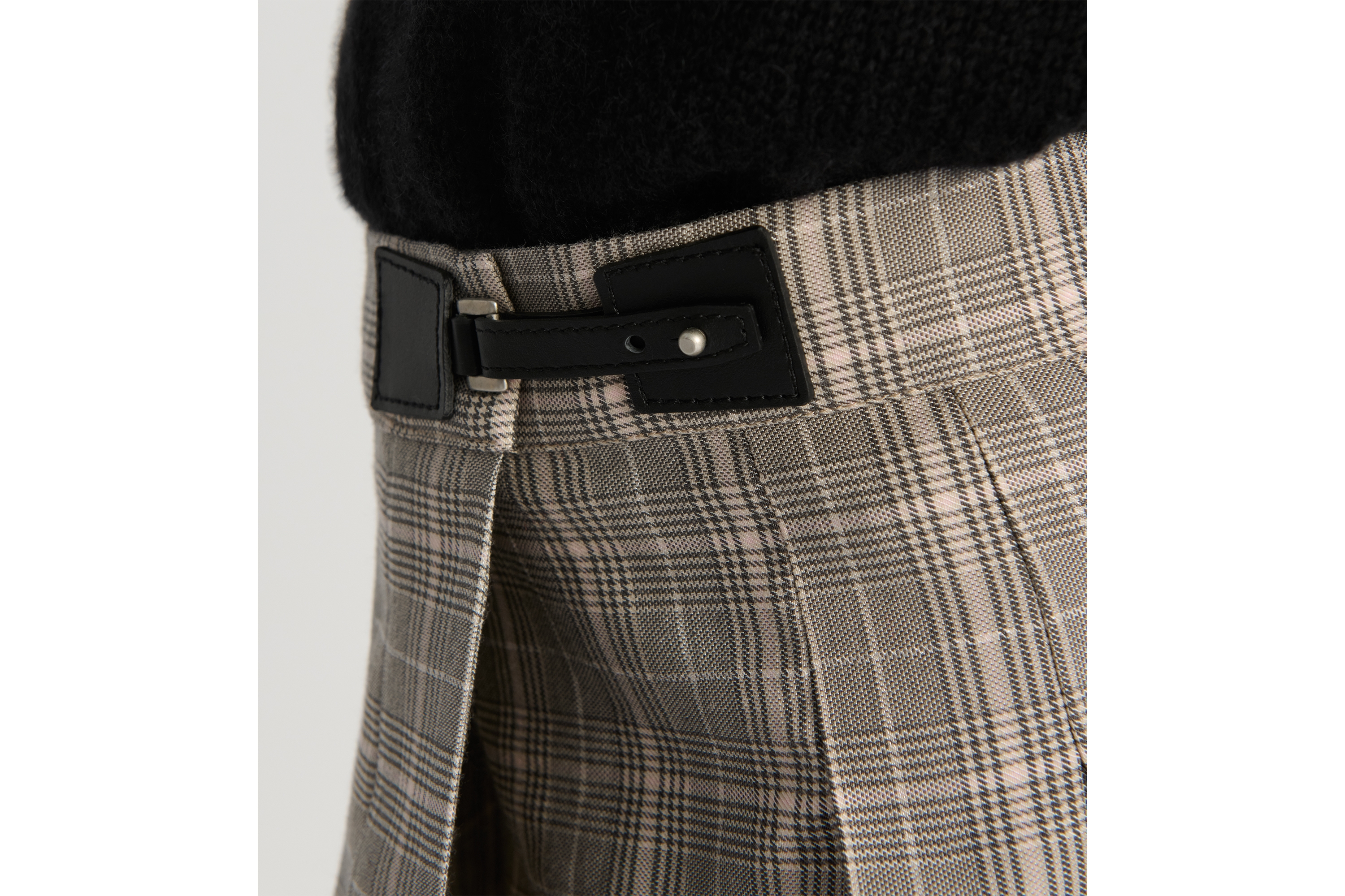 儿童褶裥裹身式半身裙 灰色、粉色和银色调绵羊毛混纺面料威尔士亲王格纹图案 E03