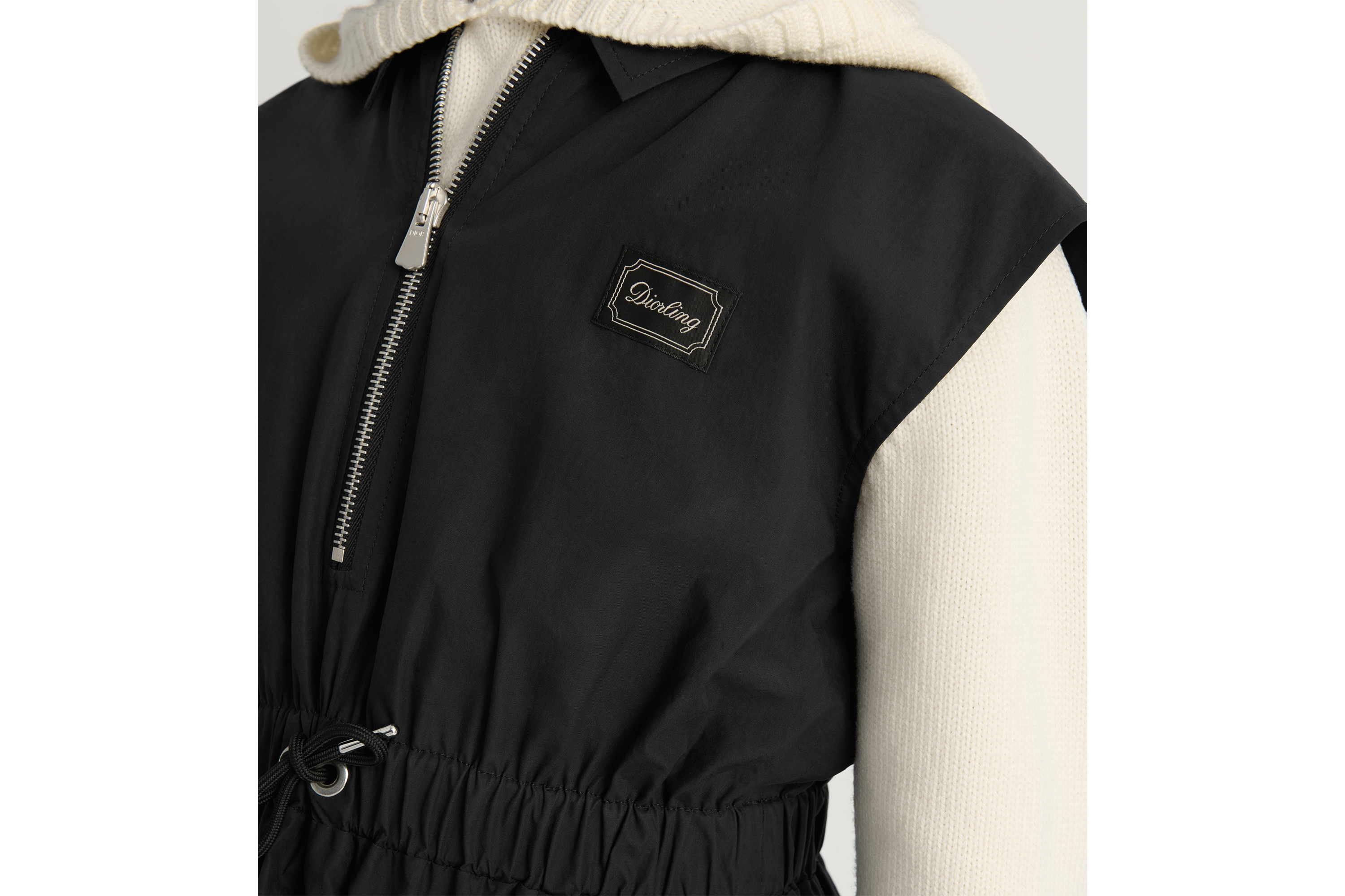 look_image_alt_prefix 儿童喇叭形连衣裙 黑色棉质面料 E03