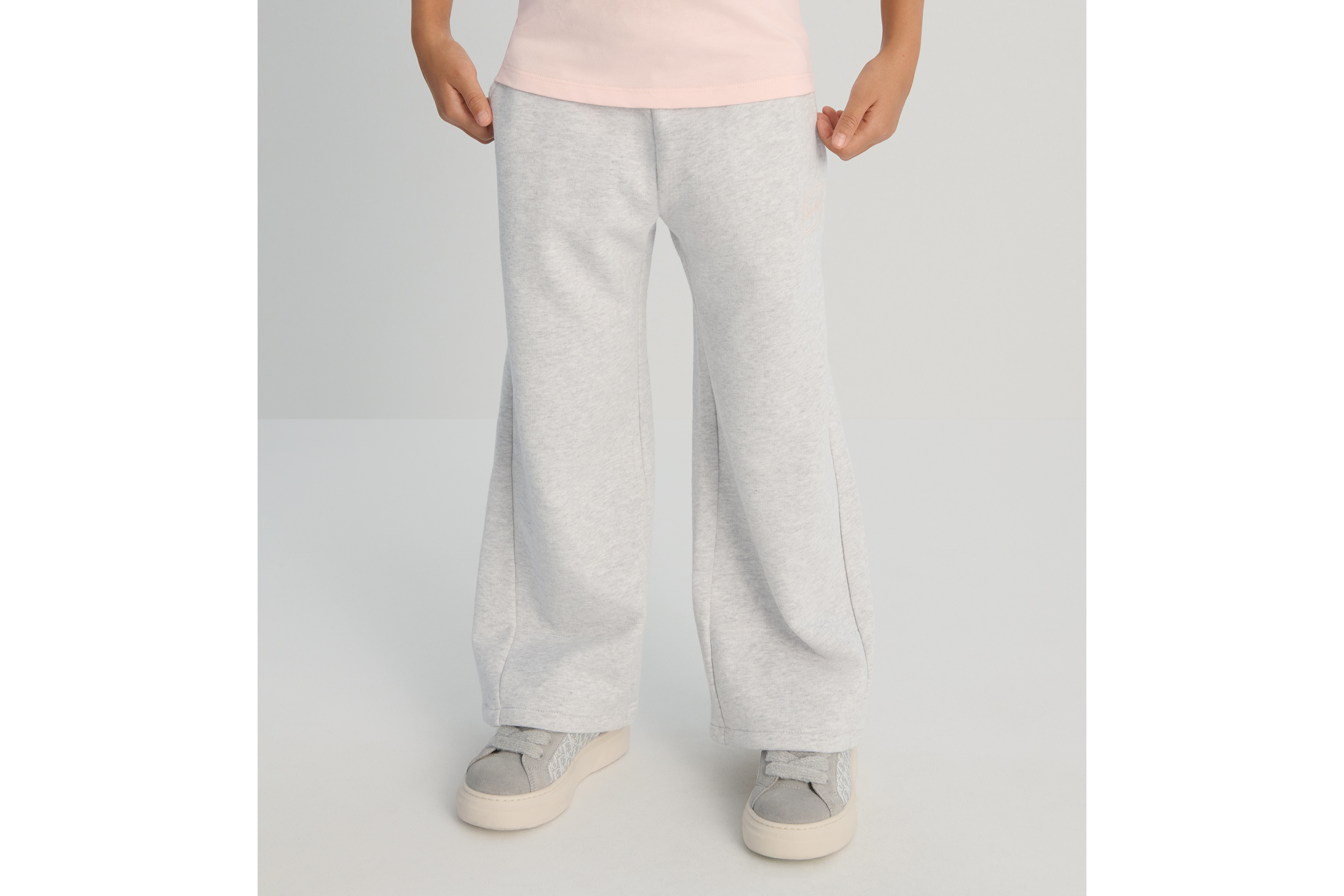 儿童宽松剪裁运动长裤 灰色棉质起绒面料 E13