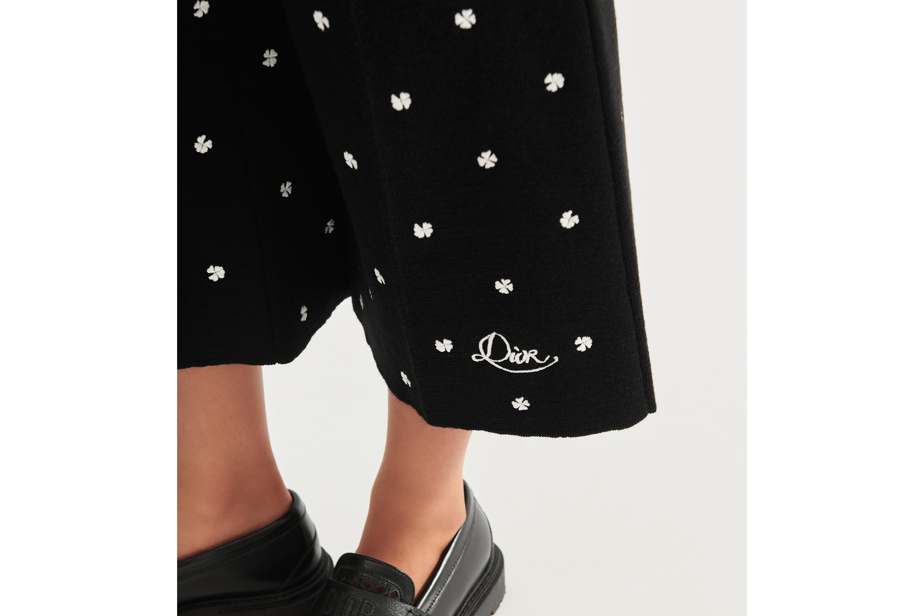 儿童阔腿长裤 黑色绵羊毛针织面料象牙色四叶草图案 E07