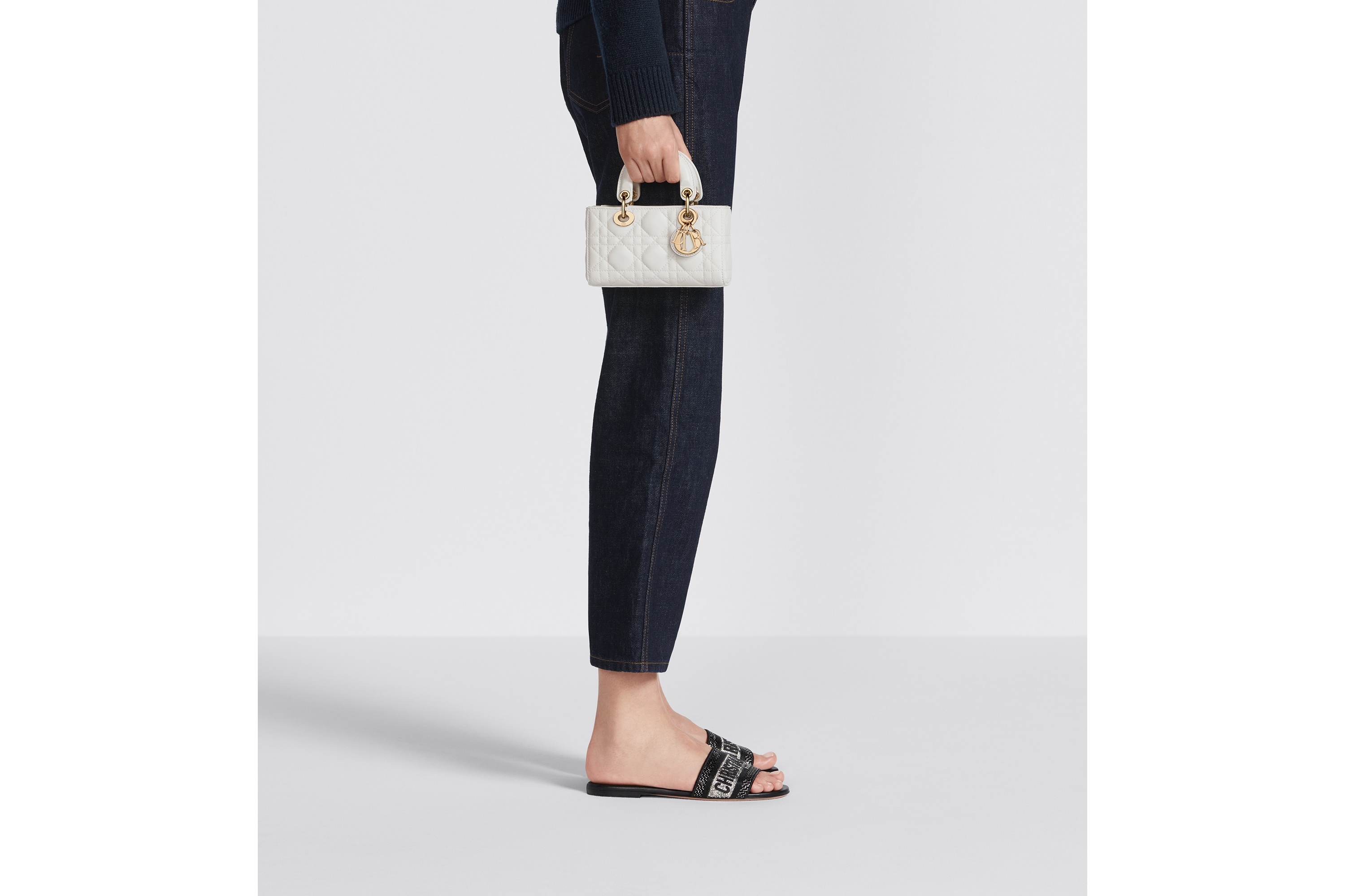 look_image_alt_prefix Lady D-Joy 超迷你手袋 奶白色羊皮革藤格纹 E11