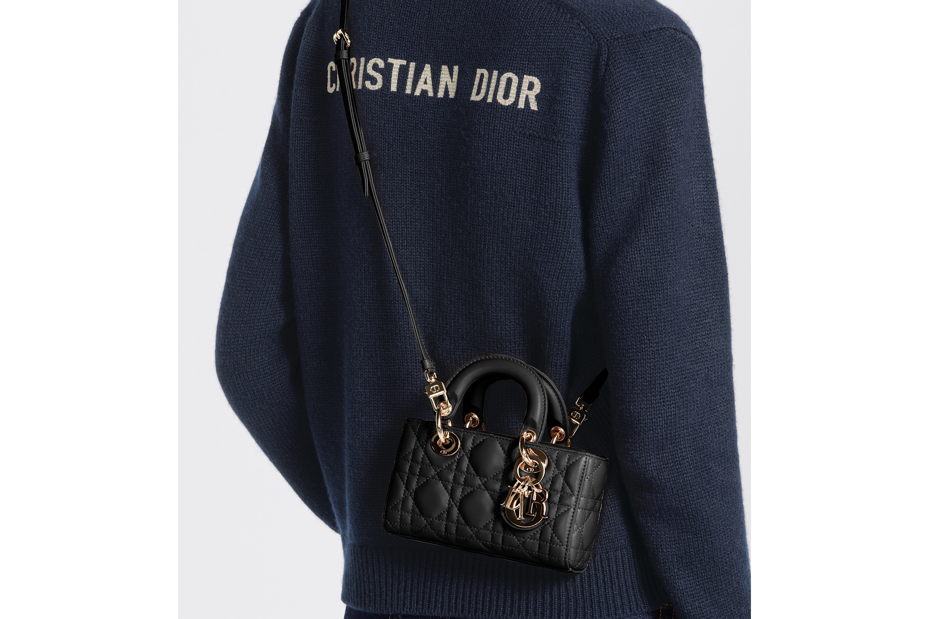 look_image_alt_prefix Lady D-Joy 超迷你手袋 黑色羊皮革藤格纹 E06