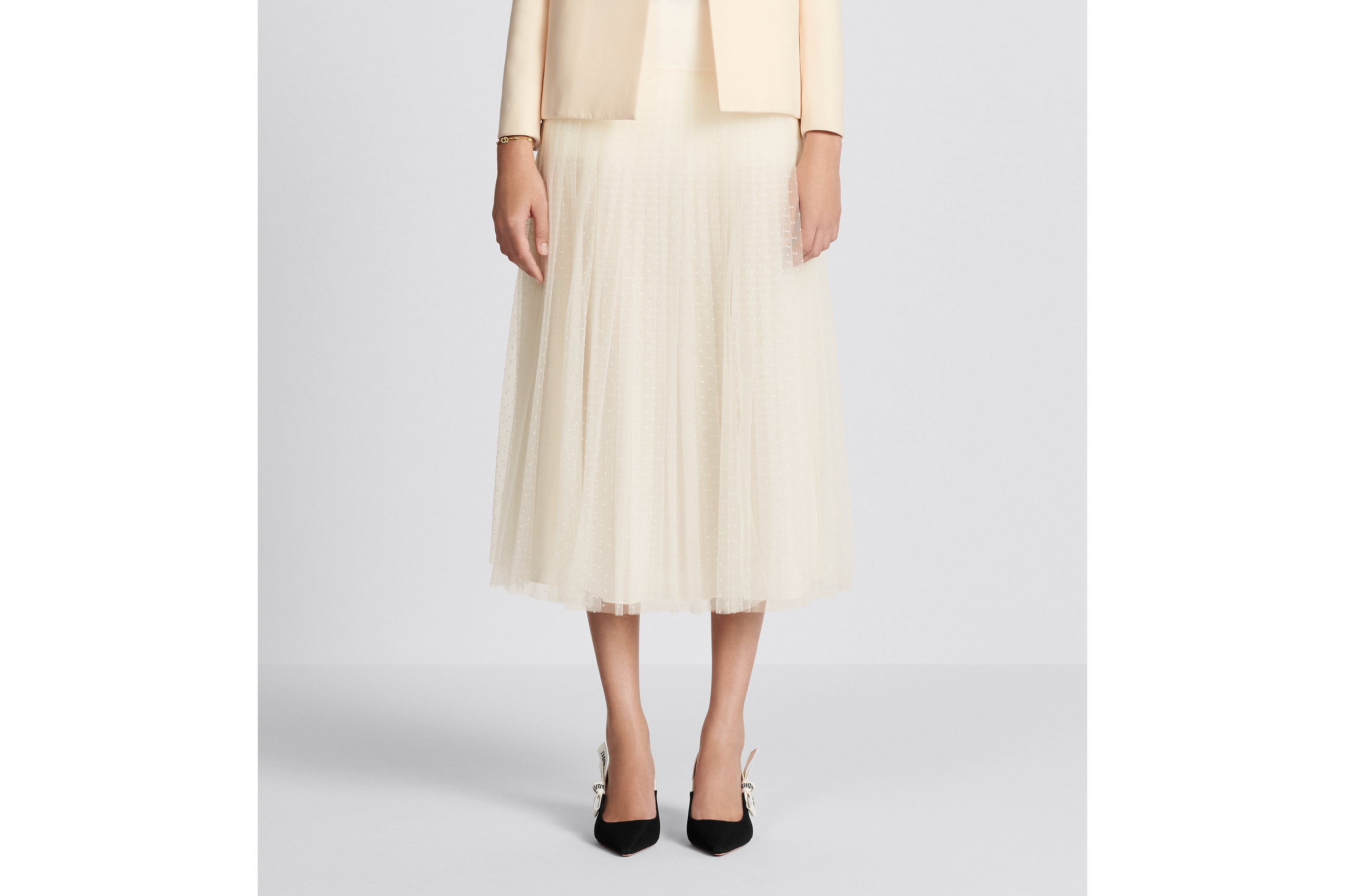 look_image_alt_prefix 中长百褶裙 米白色小花薄洋纱 E14