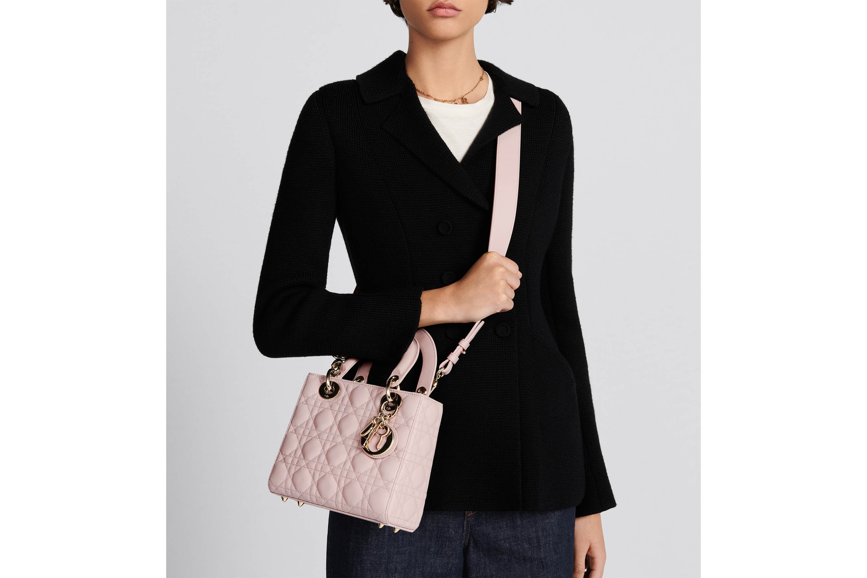 look_image_alt_prefix 小号 Lady Dior My ABCDior 手袋 胭脂粉色羊皮革藤格纹 E04