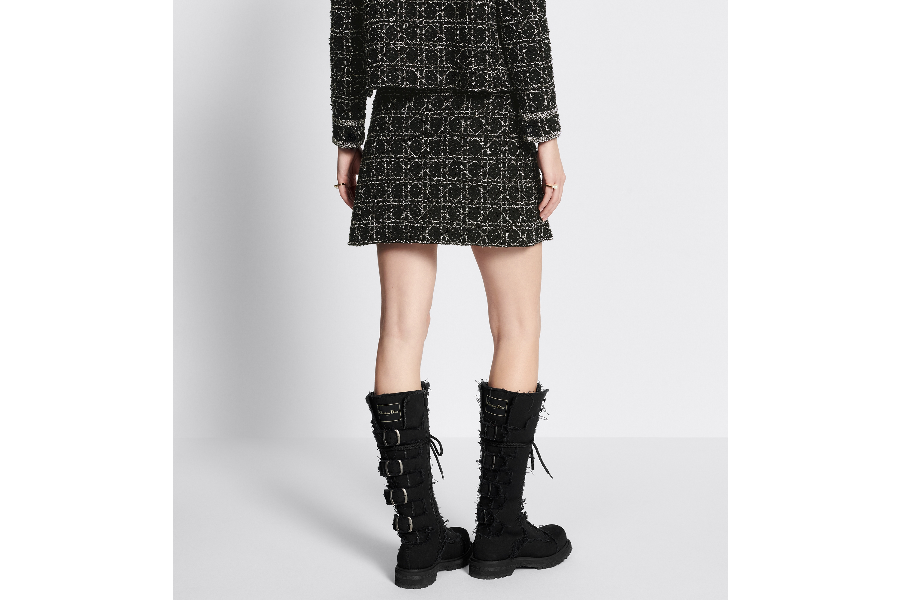 喇叭形迷你裙 黑色和白色棉质混纺针织科技面料超大藤格纹 E16