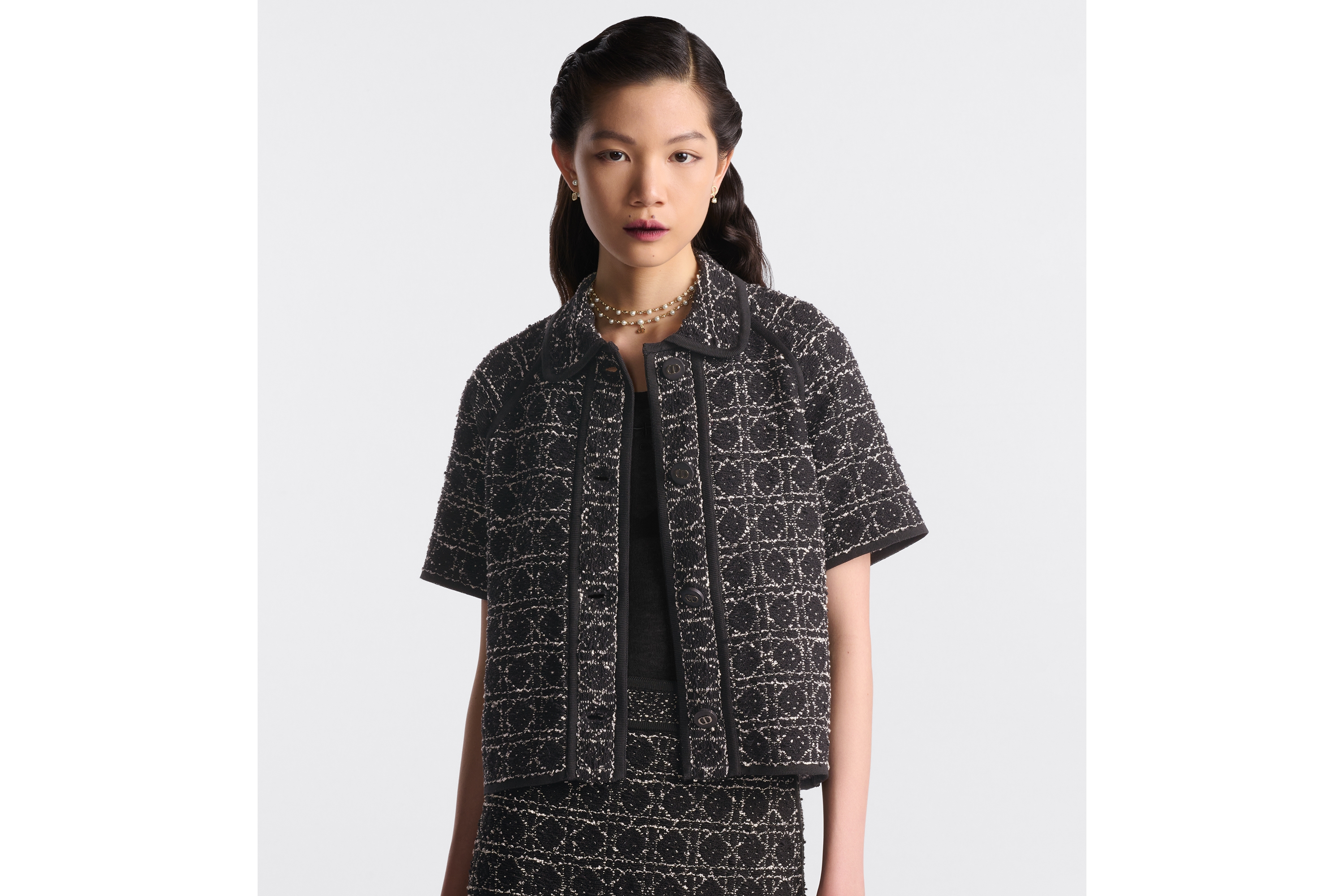 look_image_alt_prefix 短袖外套 黑色和白色棉质混纺粗花呢超大藤格纹 E04