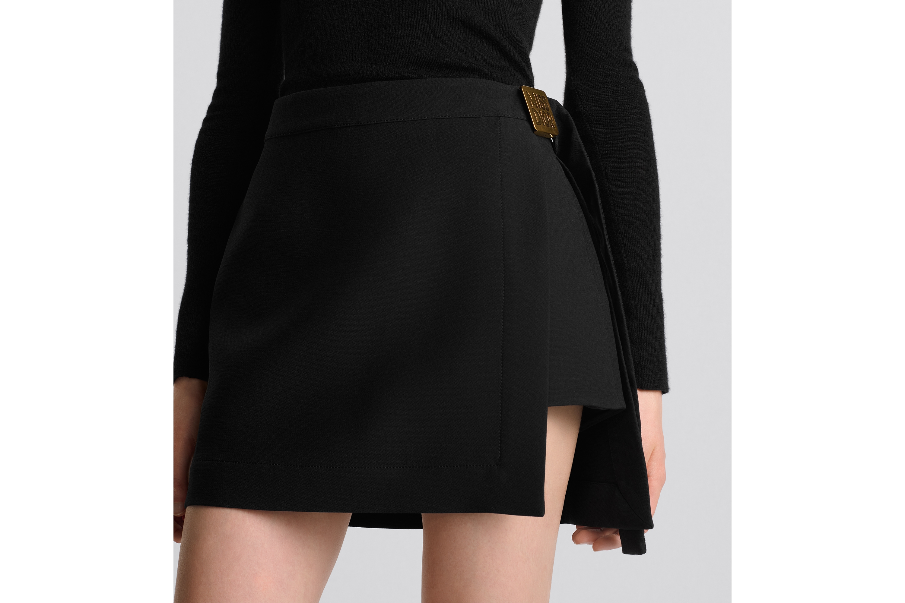 look_image_alt_prefix 裙裤 黑色绵羊毛混纺面料 E10