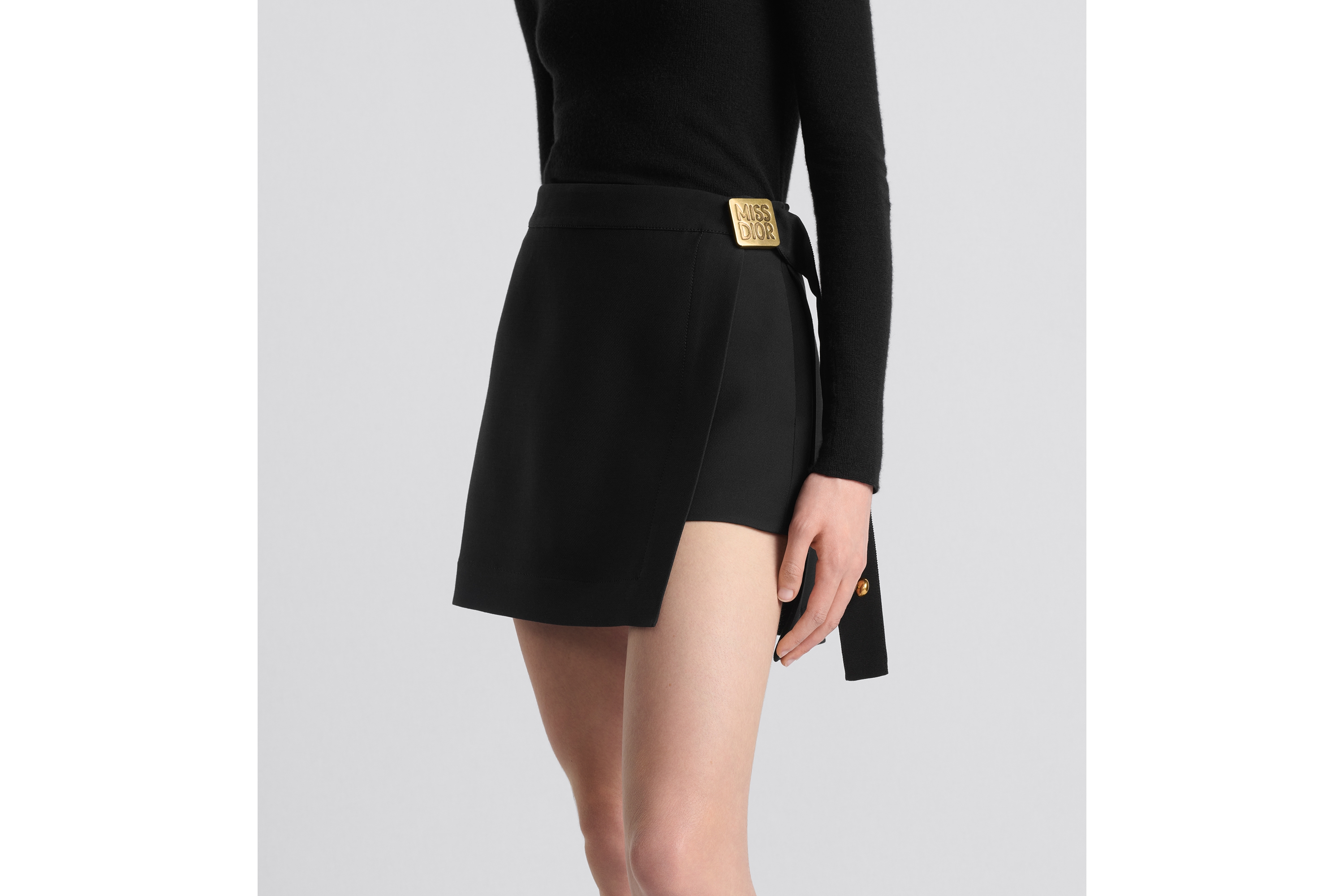 look_image_alt_prefix 裙裤 黑色绵羊毛混纺面料 E13