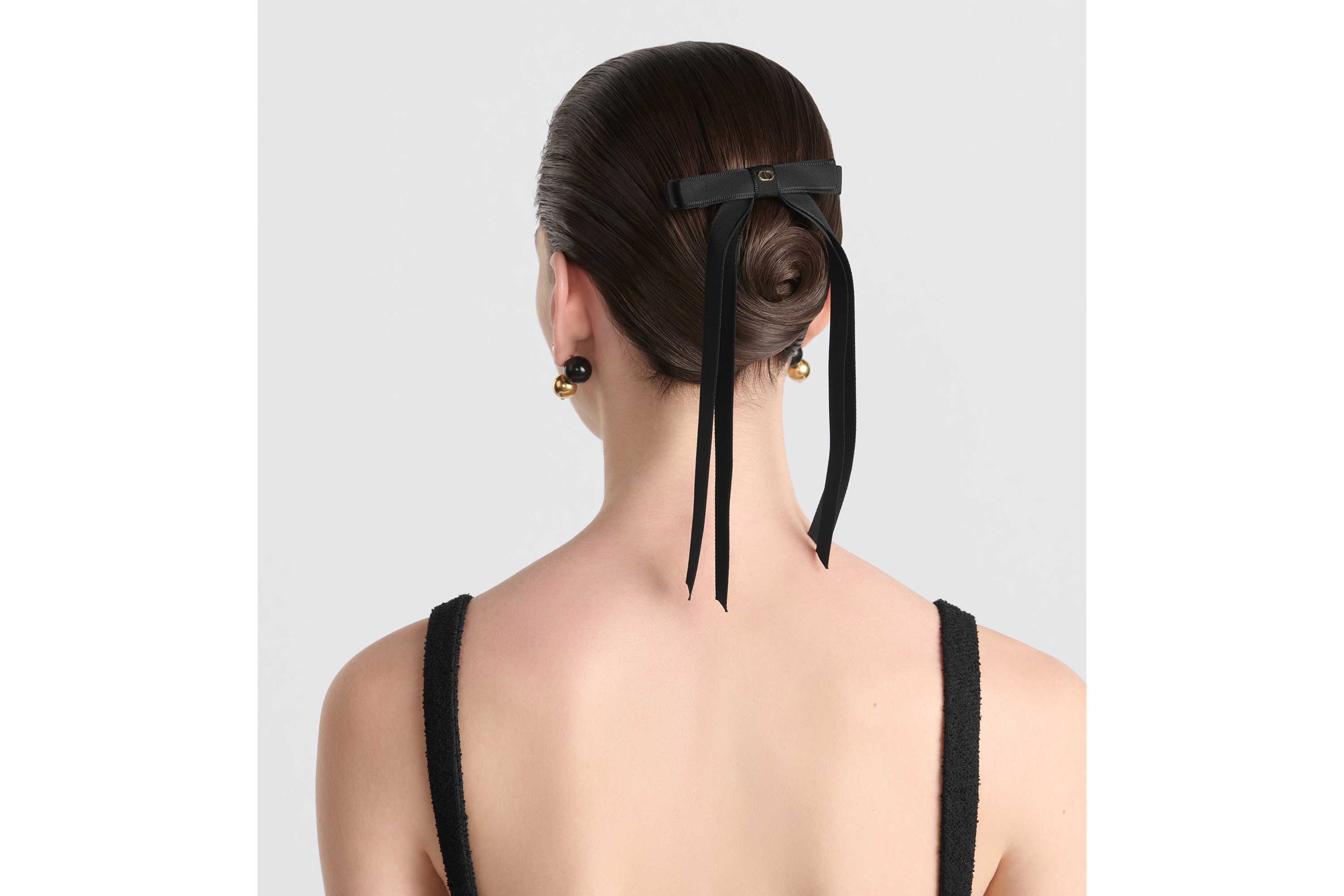 look_image_alt_prefix Dior Twist 蝴蝶结 黑色罗缎 E09