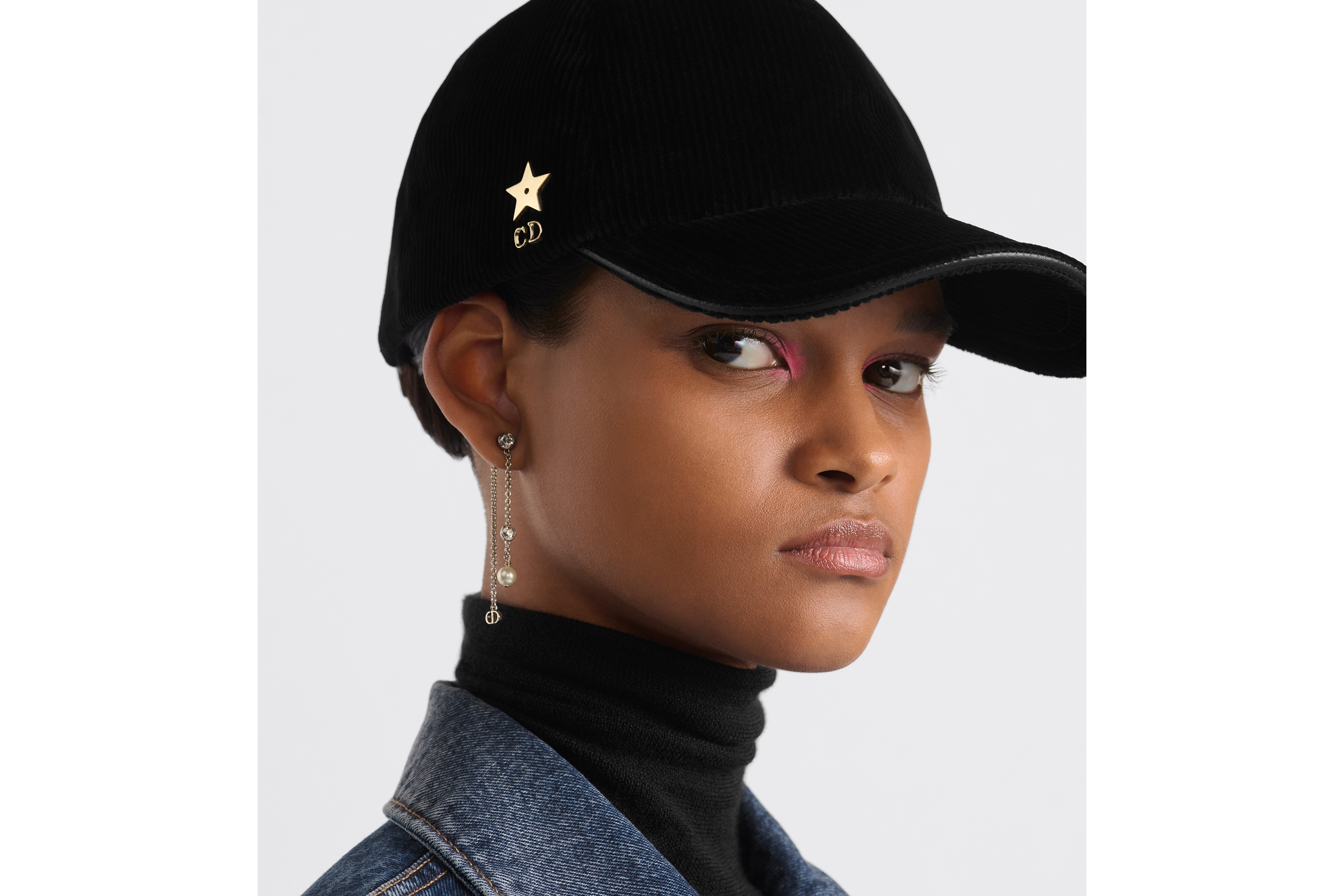 look_image_alt_prefix D-Player 帽子 黑色灯芯绒 E17