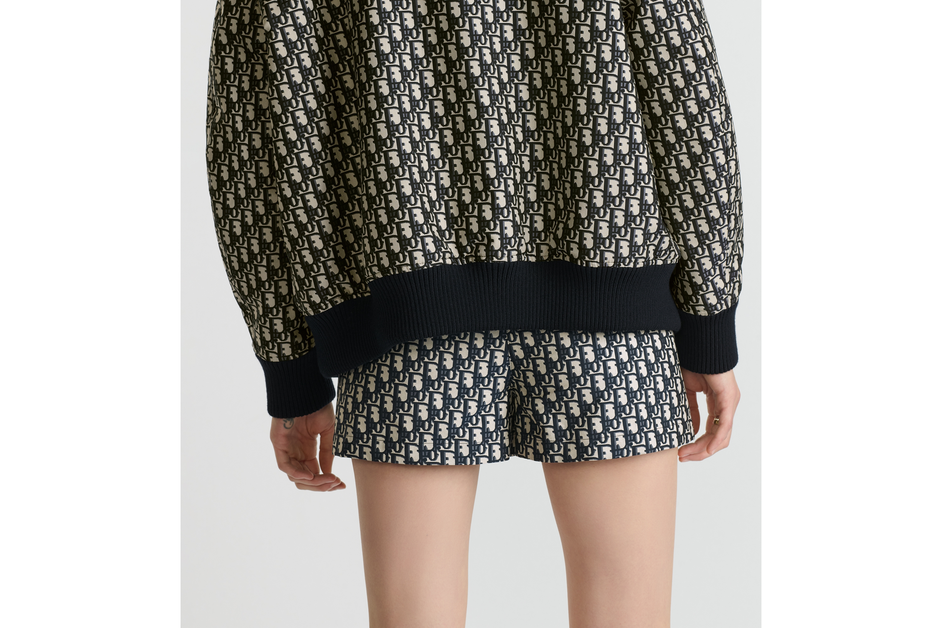 裙裤 蓝色塔夫绸提花科技面料 Oblique 印花 E17