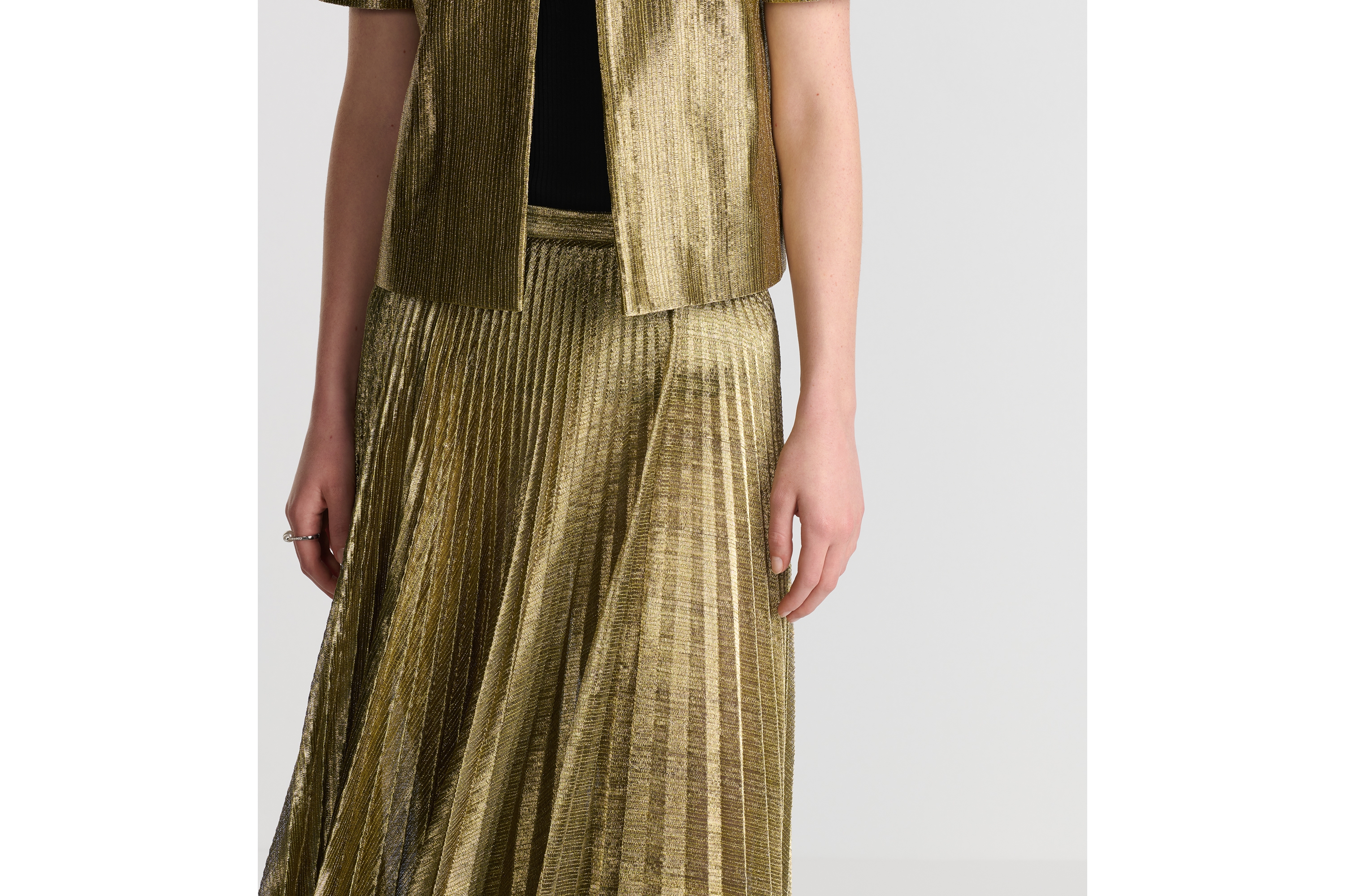 look_image_alt_prefix Dior Or 中长百褶裙 金色调科技面料 E13