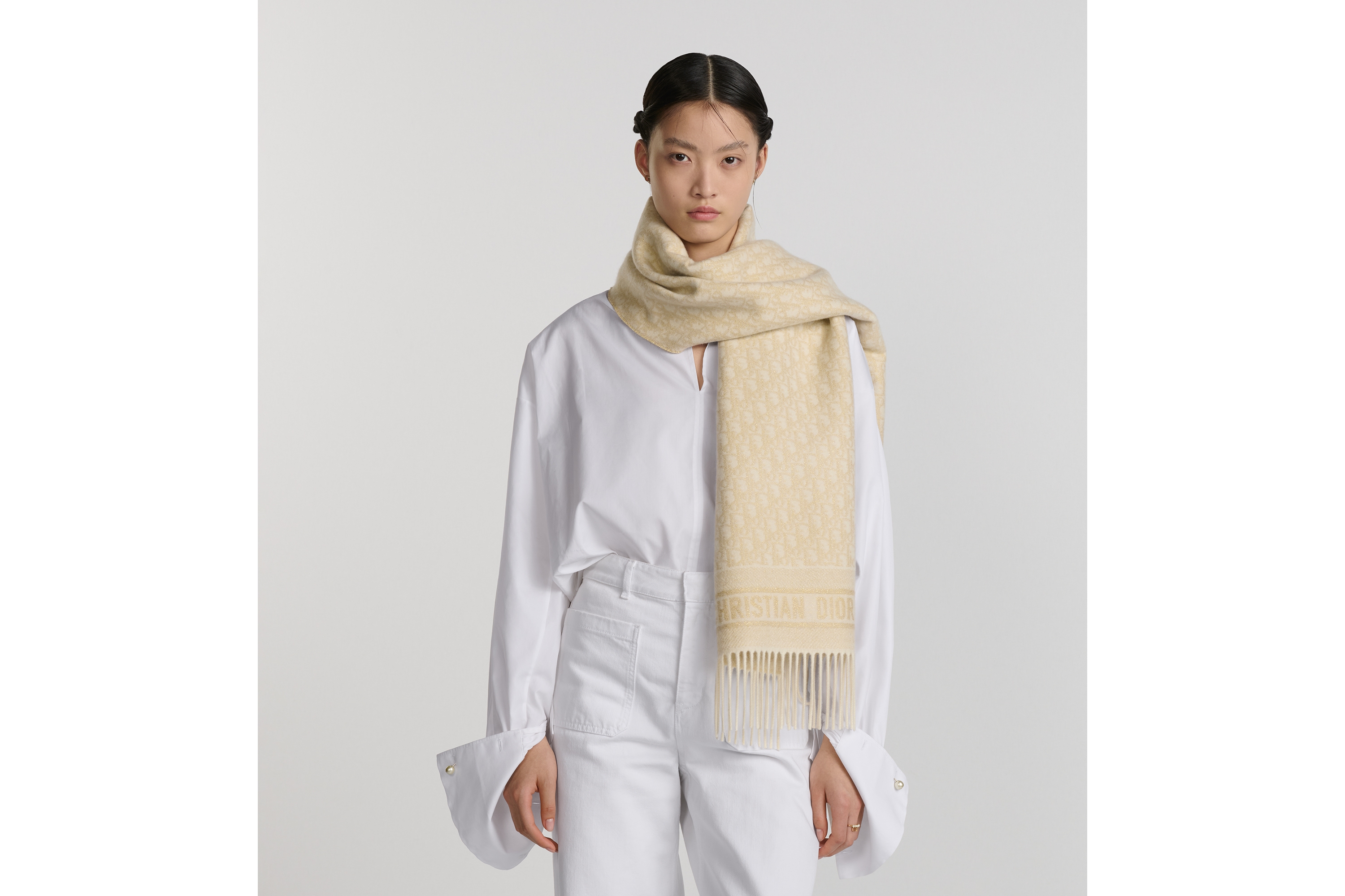 look_image_alt_prefix Dior 印花围巾 米白色山羊绒混纺面料金色金属光泽线 Oblique 印花 E04