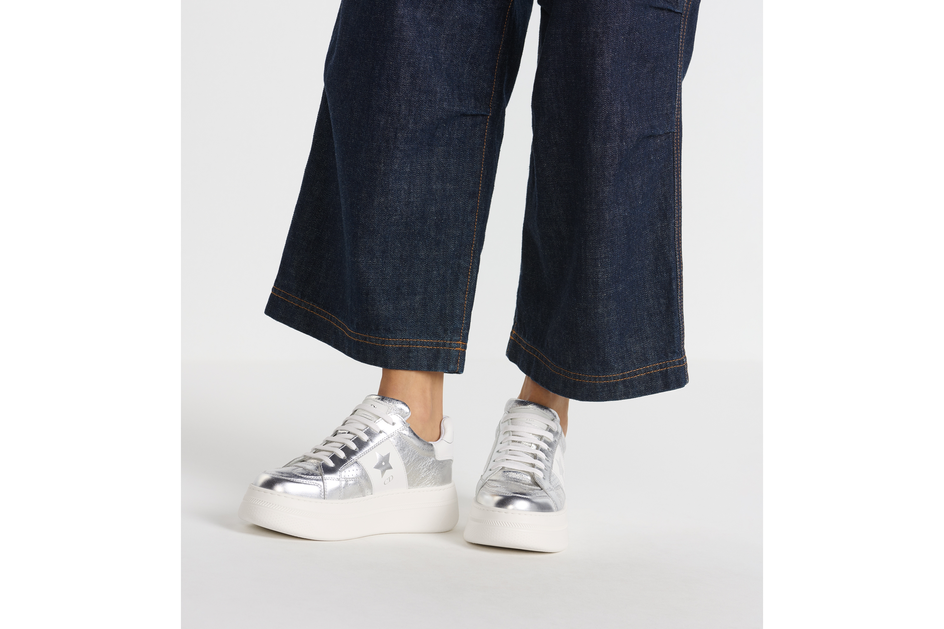 look_image_alt_prefix Dior Star 厚底运动鞋 银色调褶皱效果羊皮革和白色牛皮革 E14