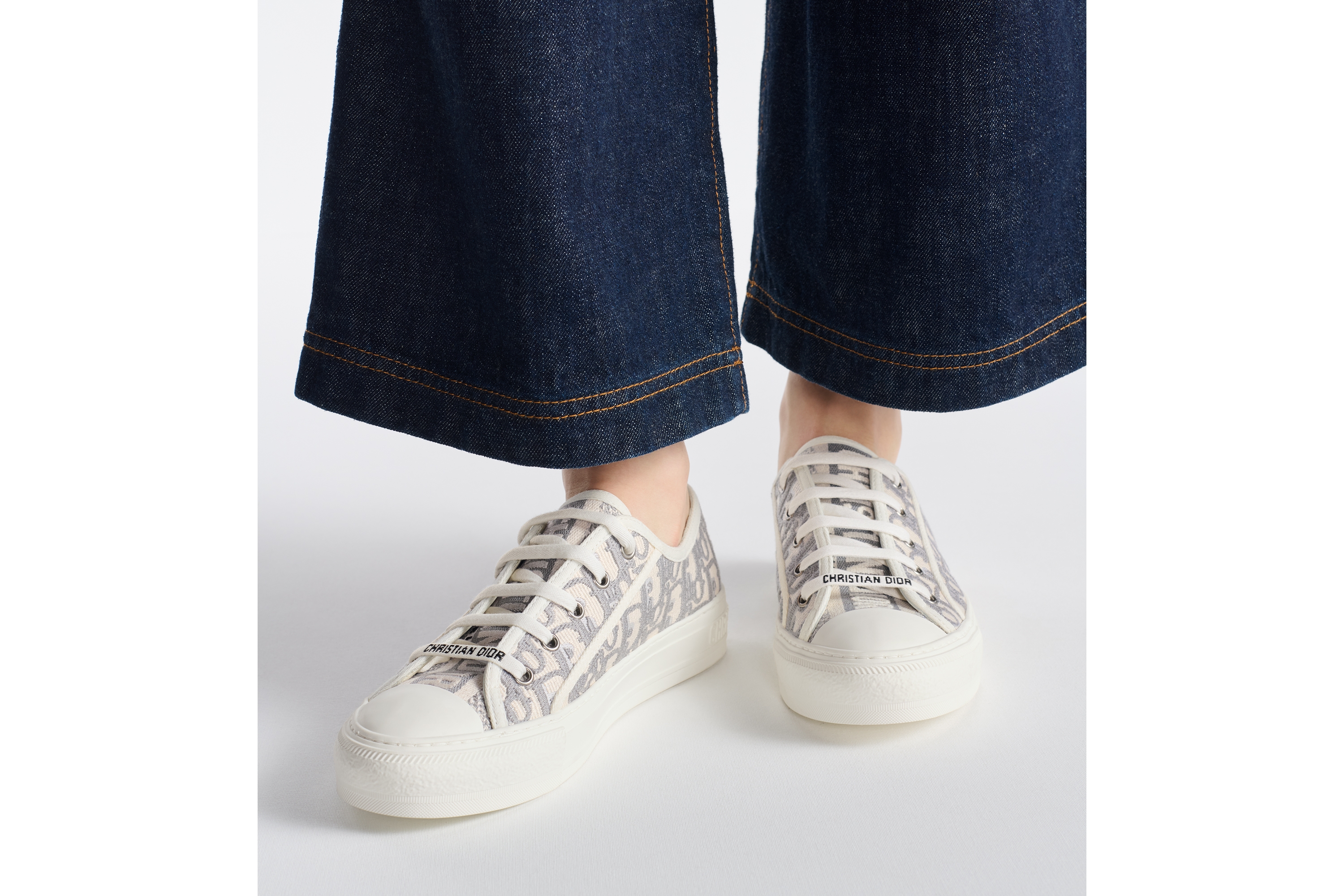 look_image_alt_prefix Walk'n'Dior 运动鞋 岩石灰色棉质刺绣面料 Oblique 印花 E14