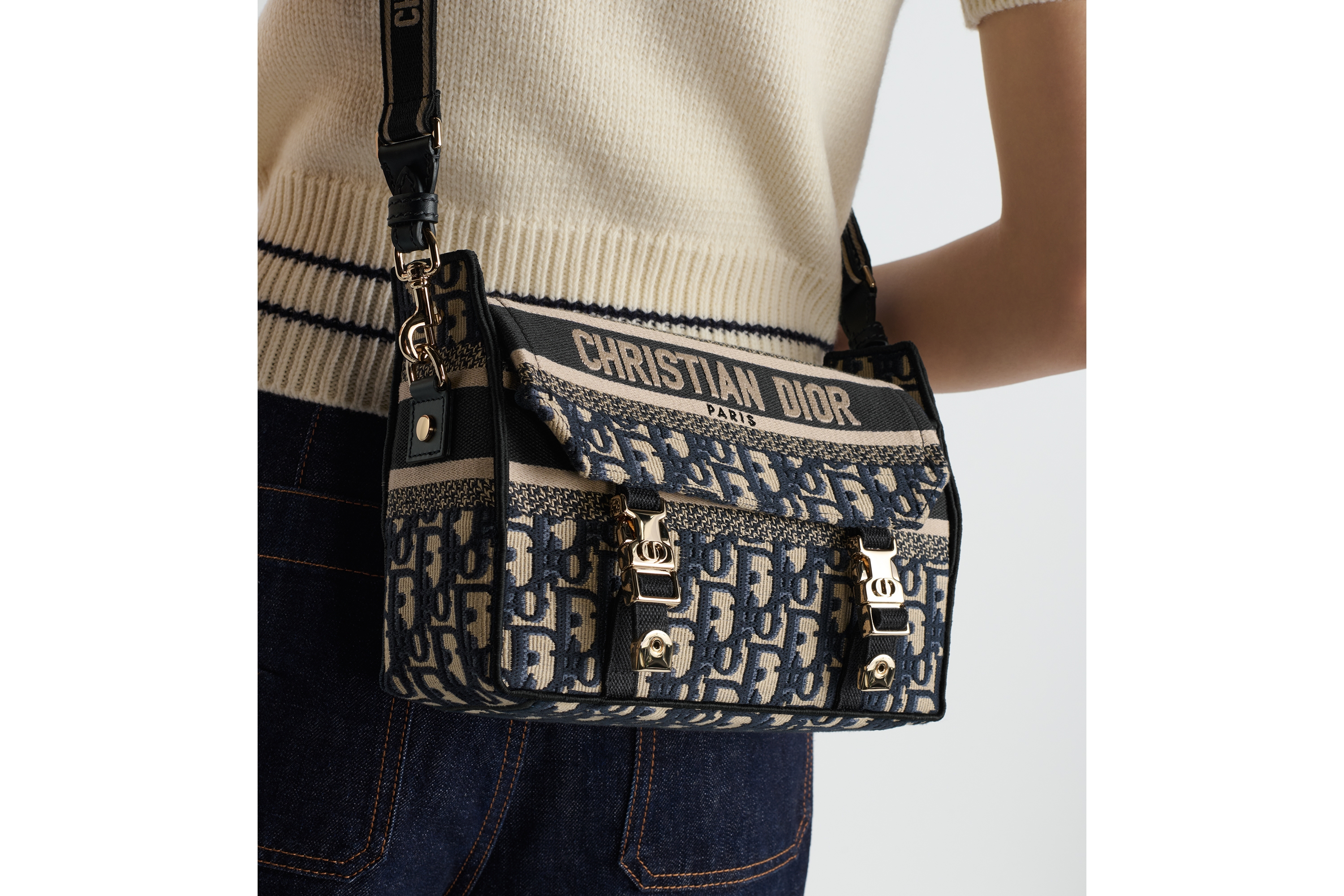 look_image_alt_prefix 小号 Diorcamp 手袋 蓝色 Oblique 印花面料 E17