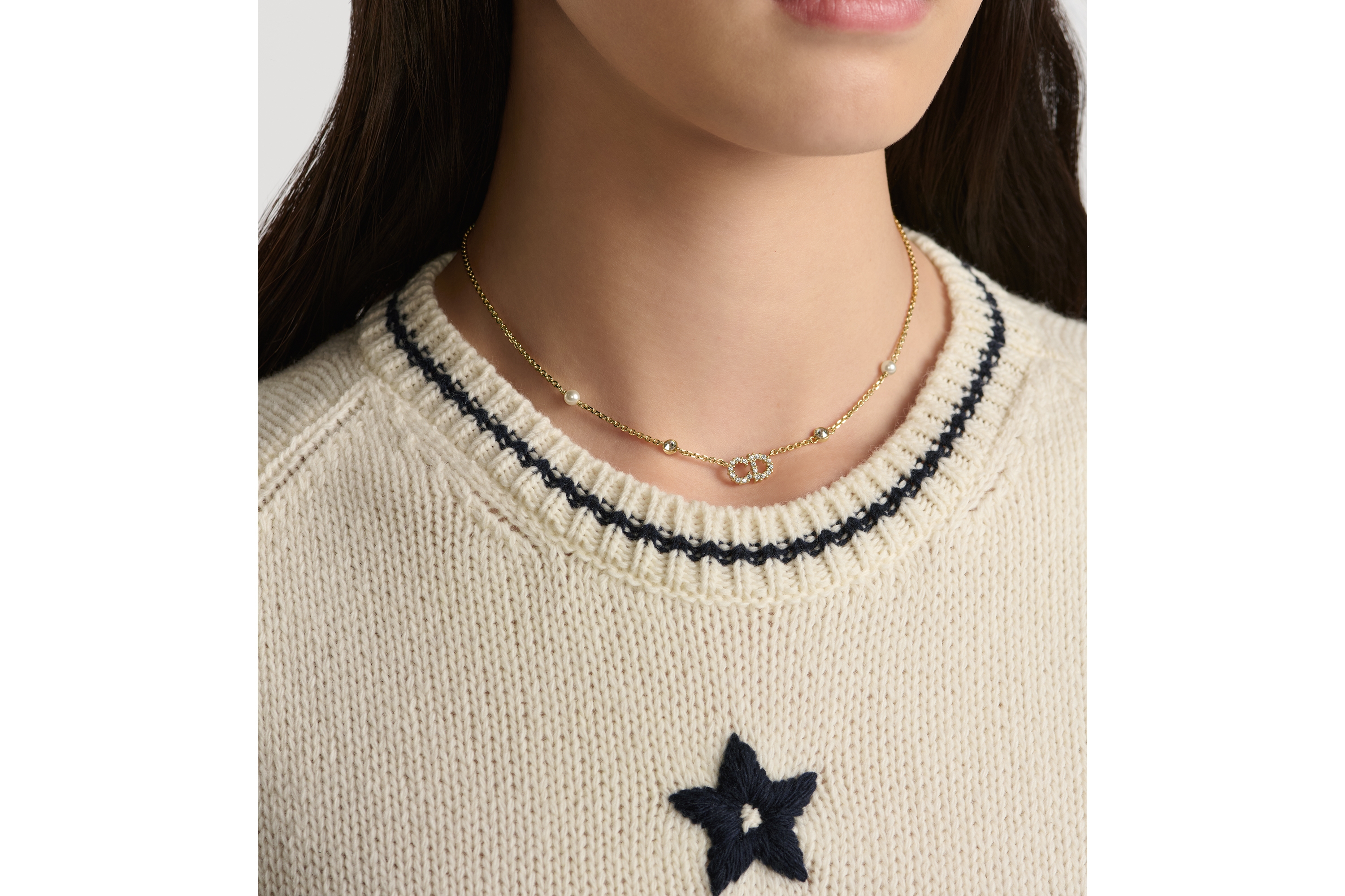 Clair D Lune 项链 金色饰面金属、白色树脂珠饰和闪亮晶体装饰 E12