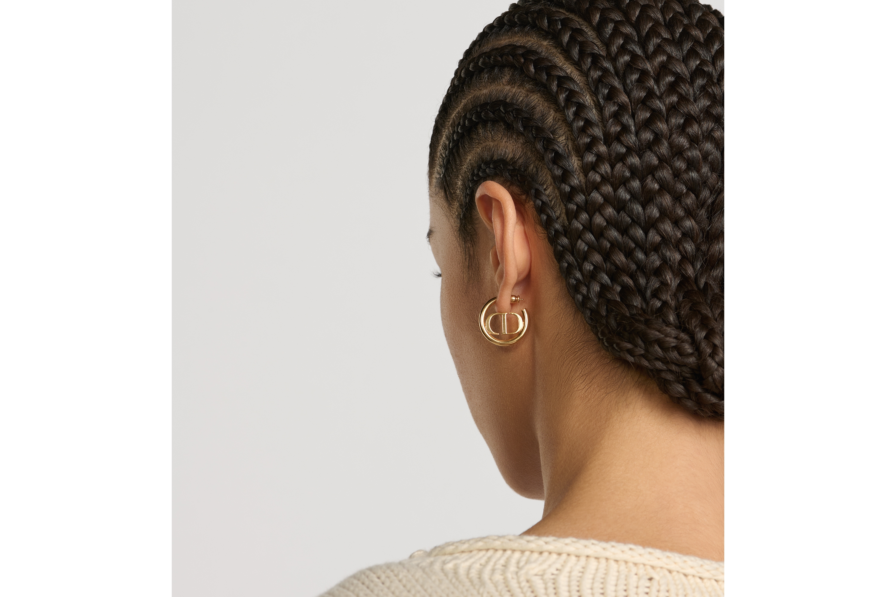 look_image_alt_prefix 30 Montaigne 耳环 金色饰面金属 E09