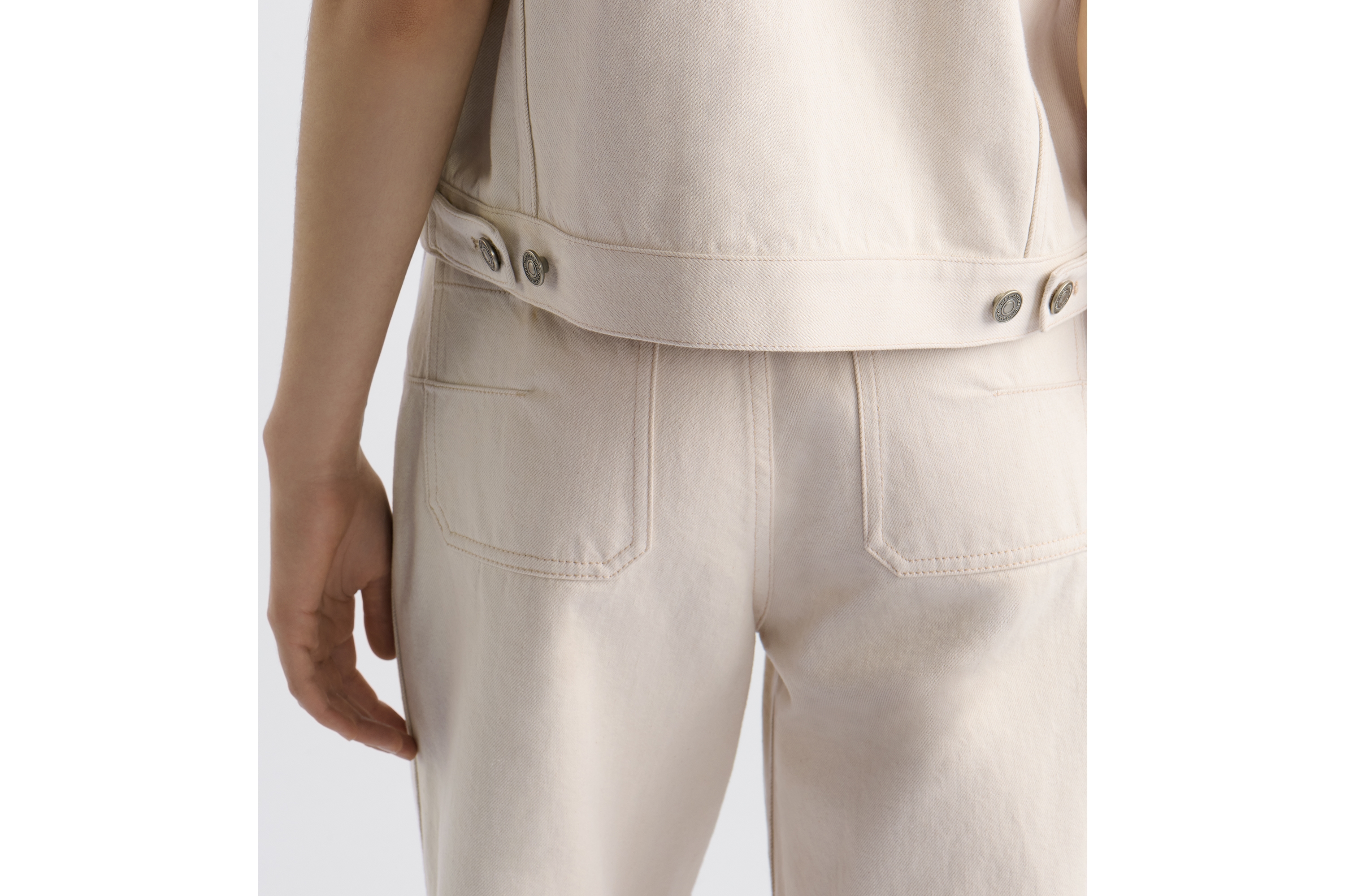 look_image_alt_prefix 喇叭形牛仔裤 米白色棉质牛仔布 Oblique 印花内部 E13