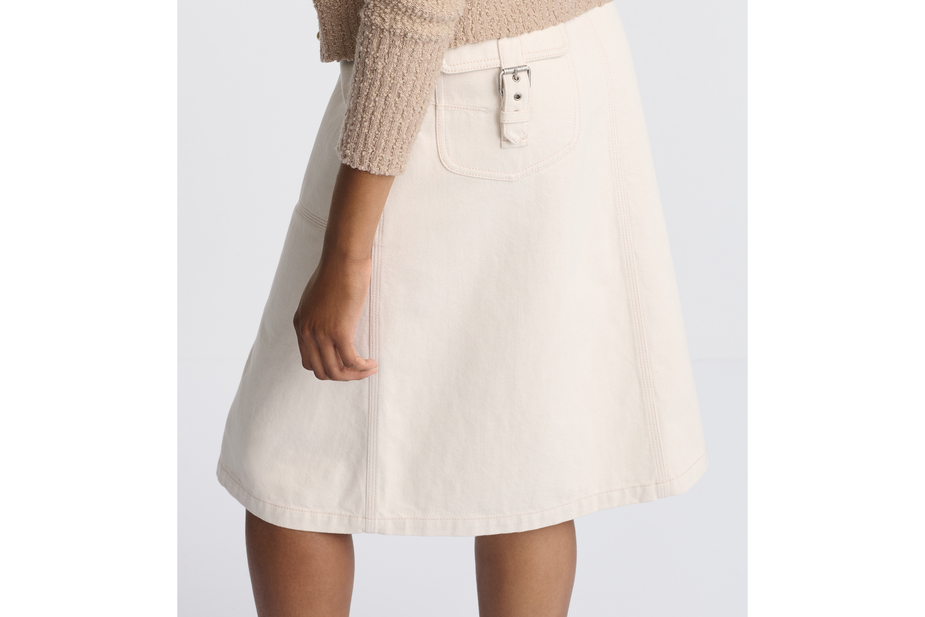 look_image_alt_prefix 半身裙 米白色棉质牛仔布内部 Oblique 印花搭配腰带 E10