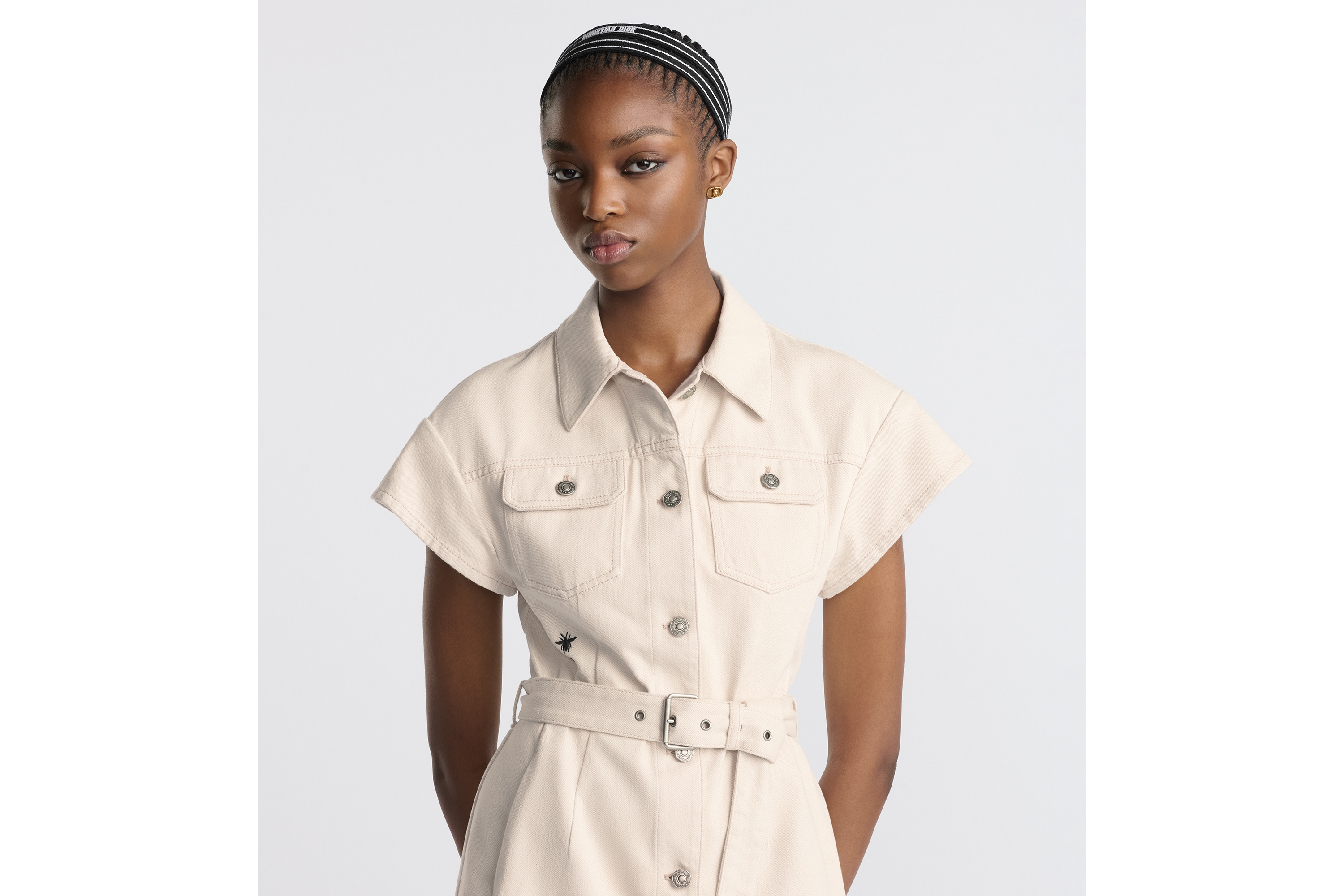 短款衬衫式连衣裙 米白色棉质牛仔布内部 Oblique 印花搭配腰带 E04