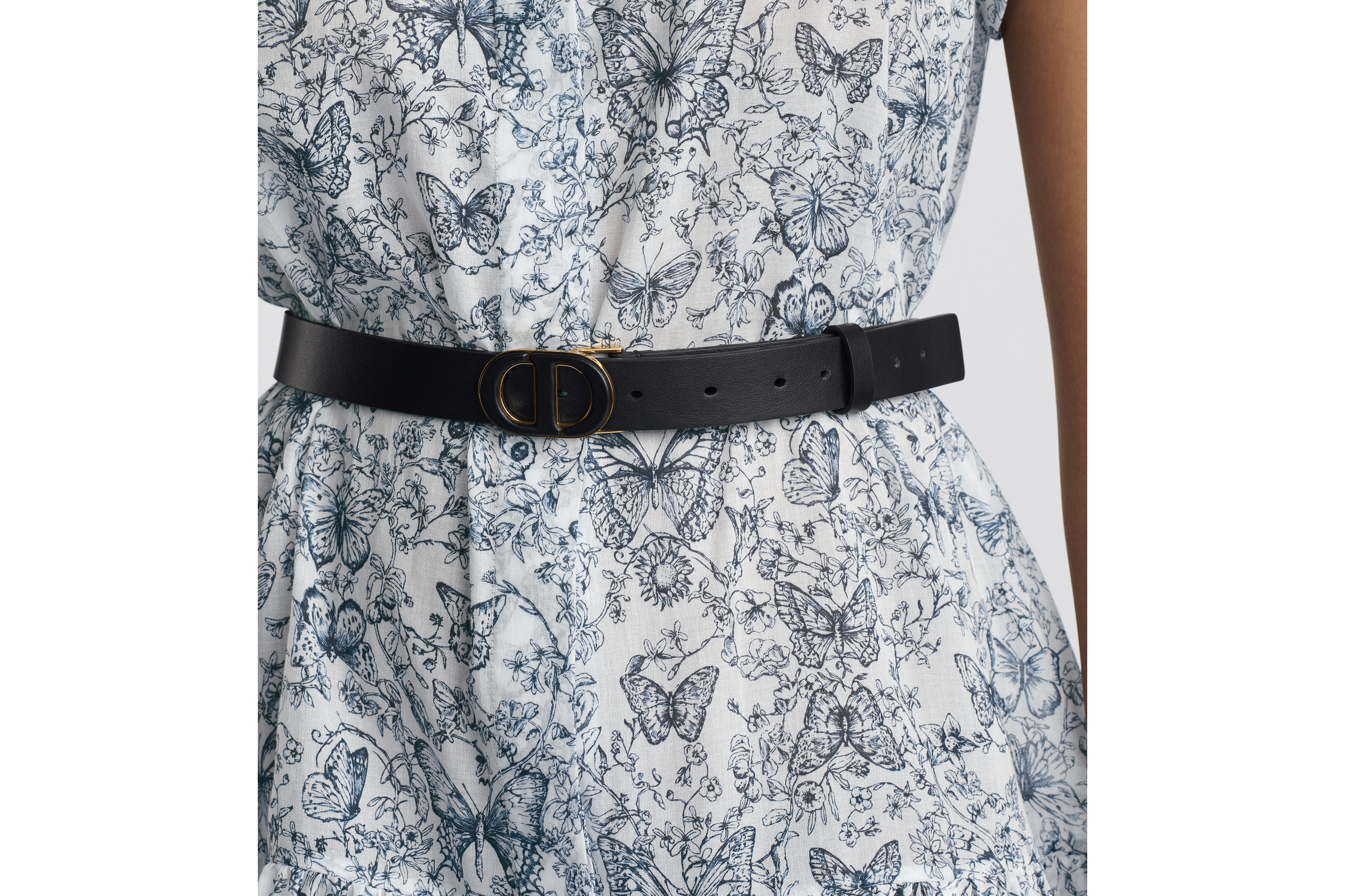 30 Montaigne 腰带 25 毫米黑色光滑牛皮革 E13