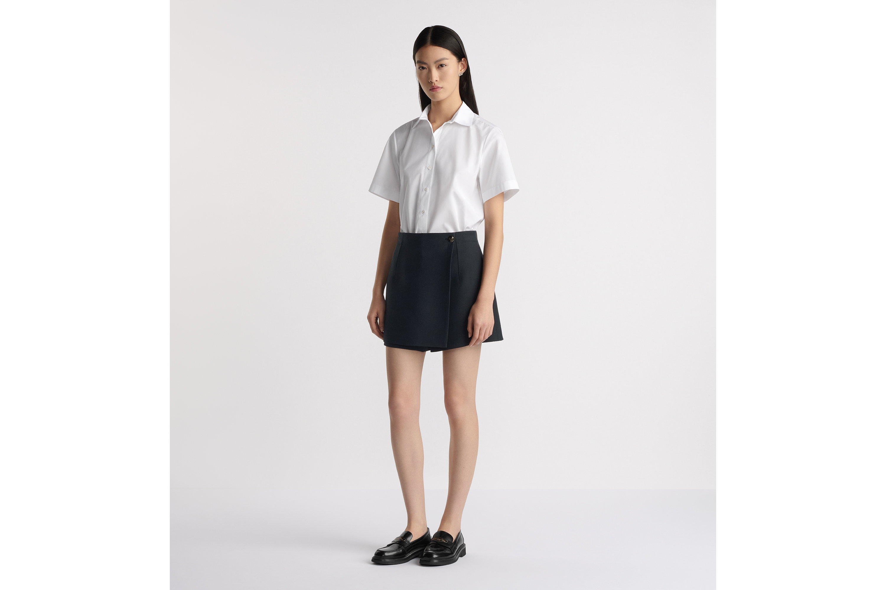 look_image_alt_prefix 短款系扣衬衫 白色棉府绸 E01