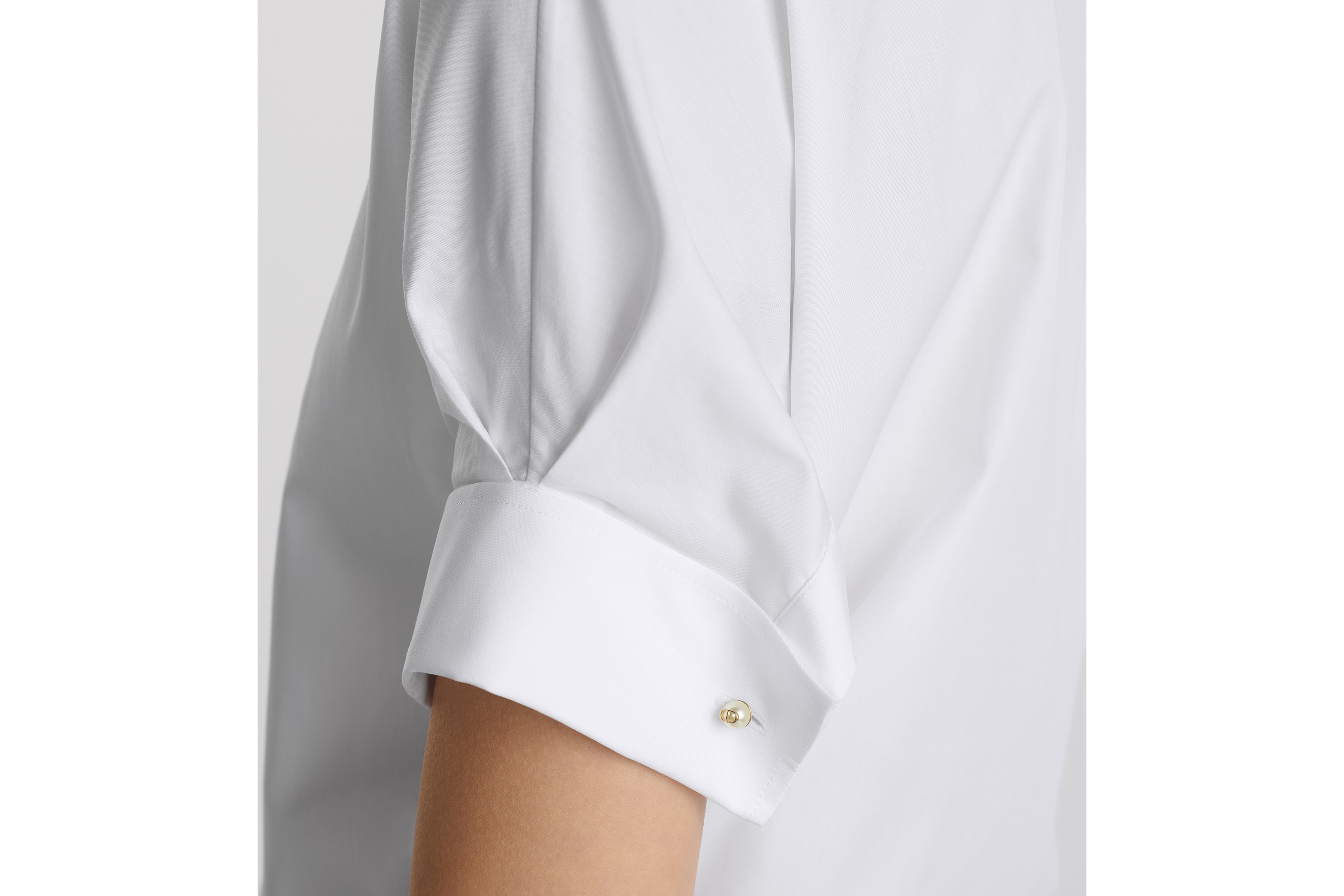 look_image_alt_prefix 衬衫 白色棉府绸搭配泡泡袖 E17