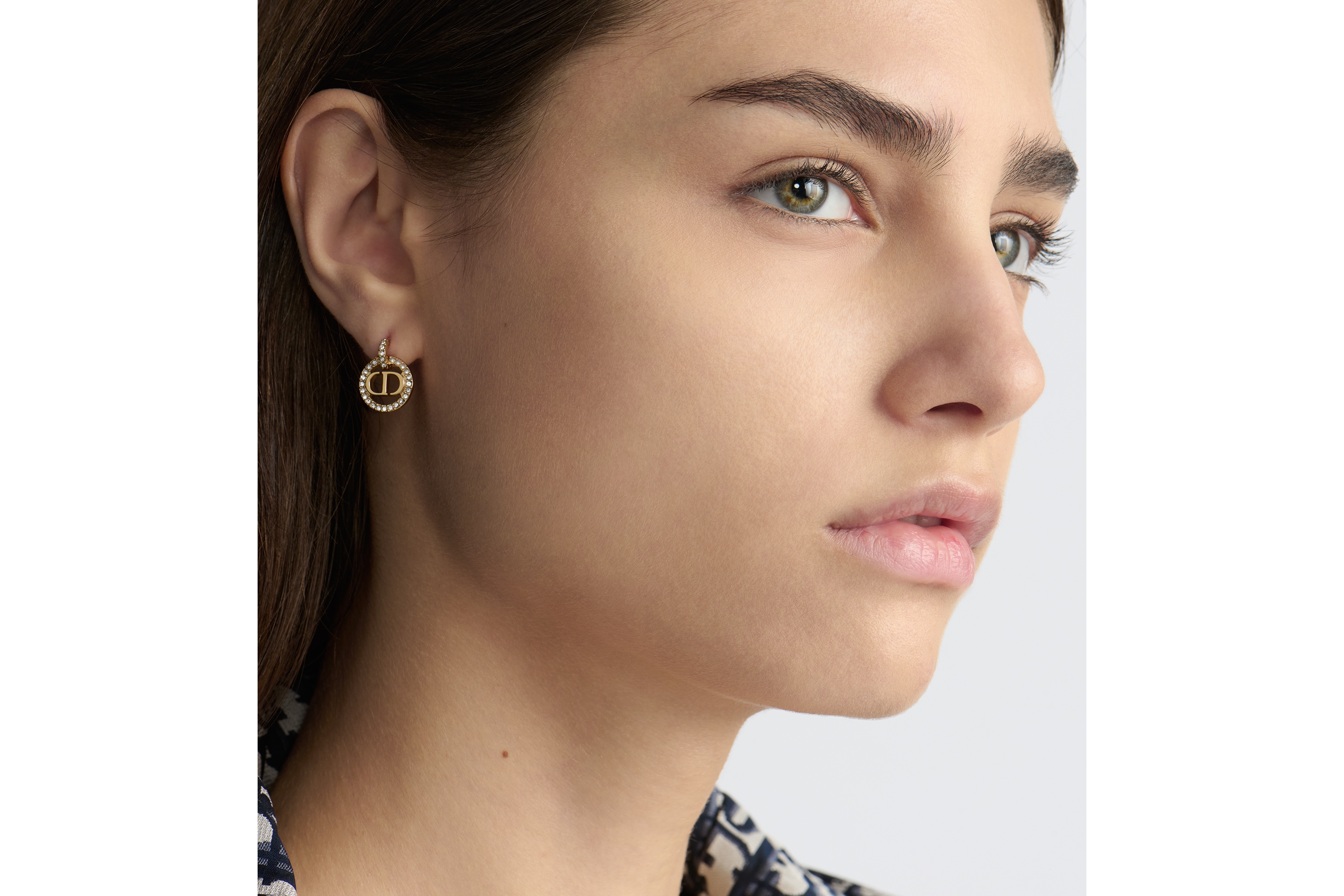 look_image_alt_prefix Petit CD 耳环 金色饰面金属和银色调仿水晶装饰 E08