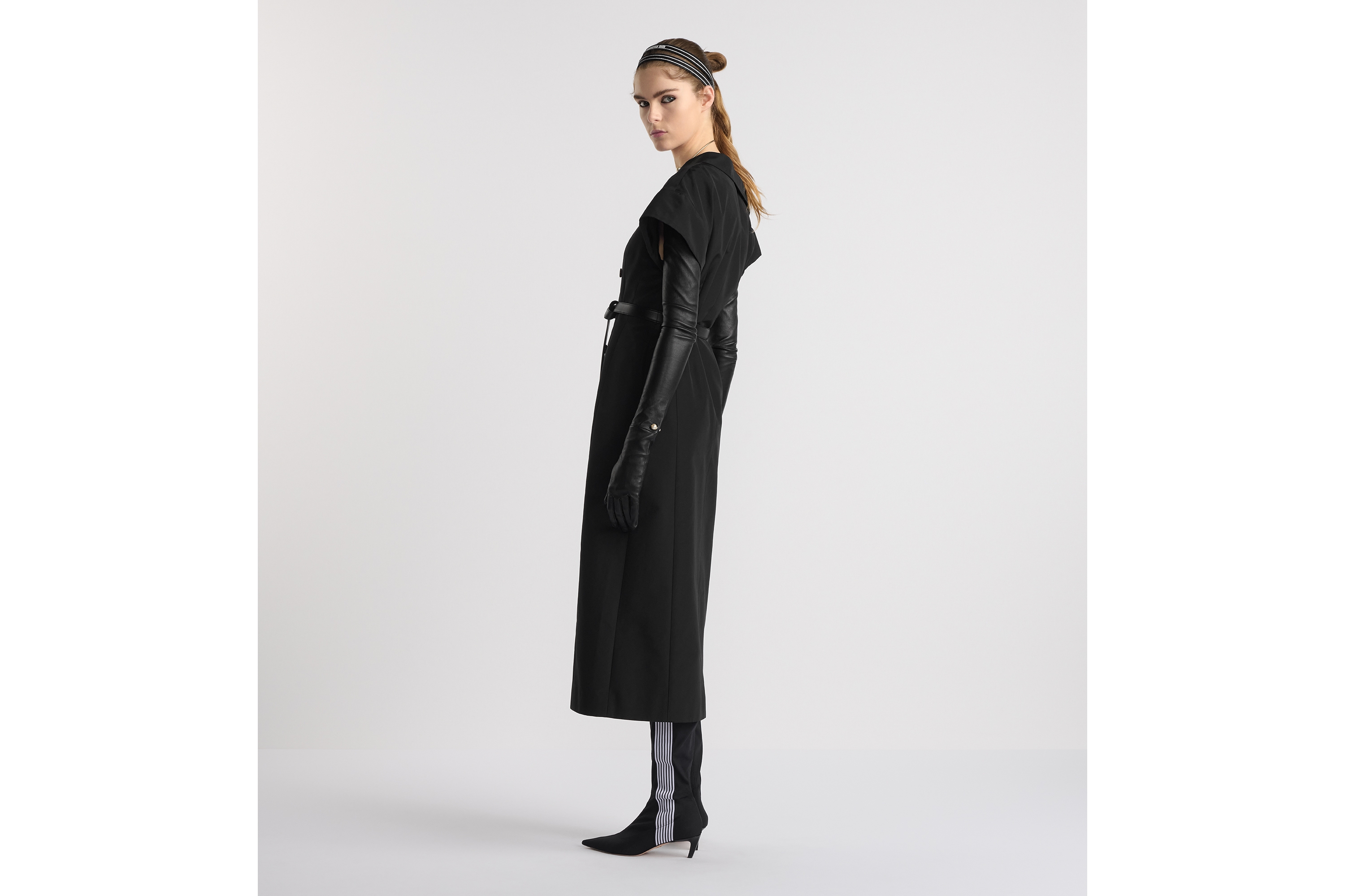 look_image_alt_prefix 中长款不对称连衣裙 黑色桑蚕丝和棉质混纺罗缎搭配腰带 E02