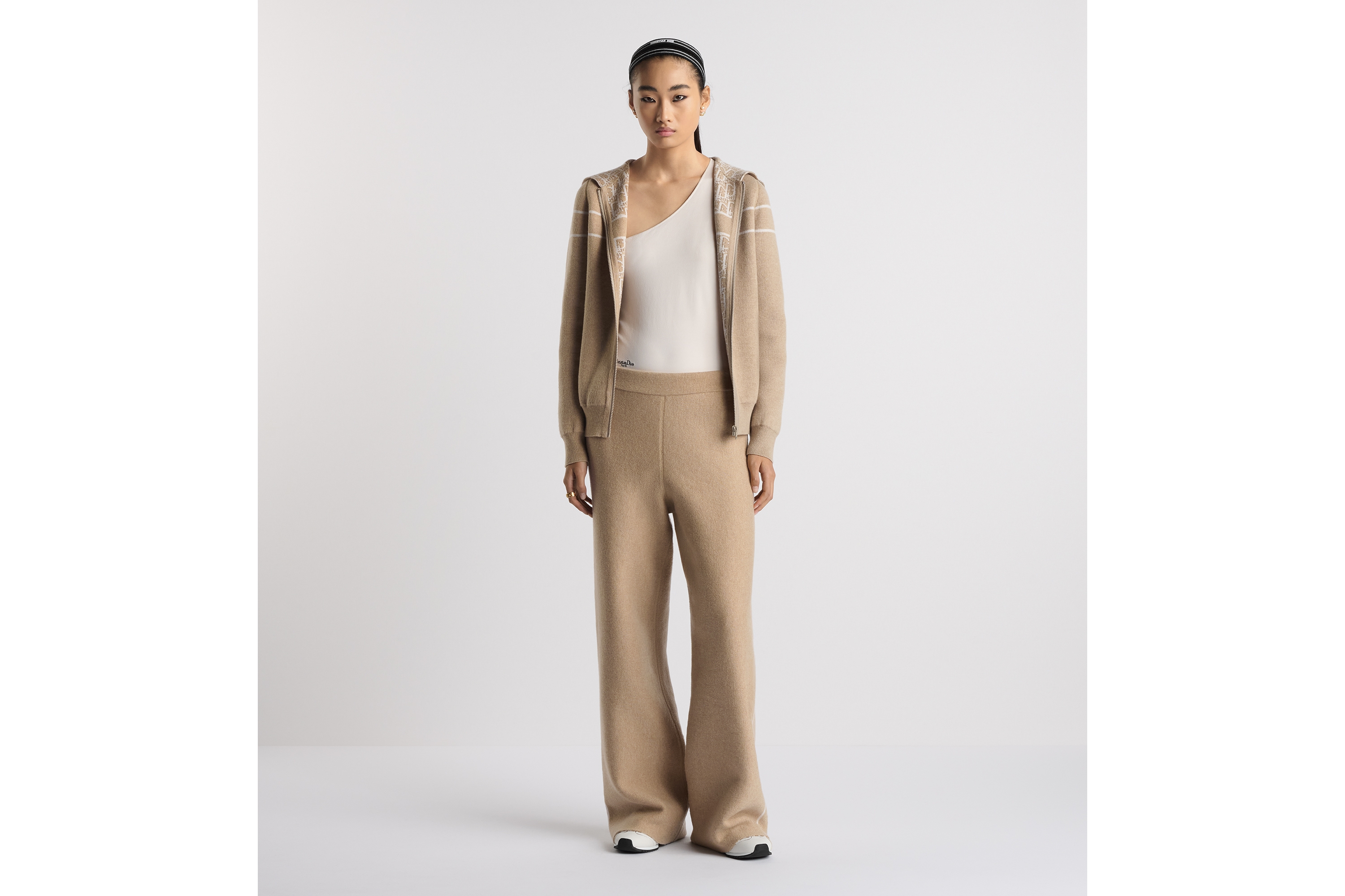 look_image_alt_prefix 双面喇叭裤 米色山羊绒混纺针织面料 Oblique 印花 E01