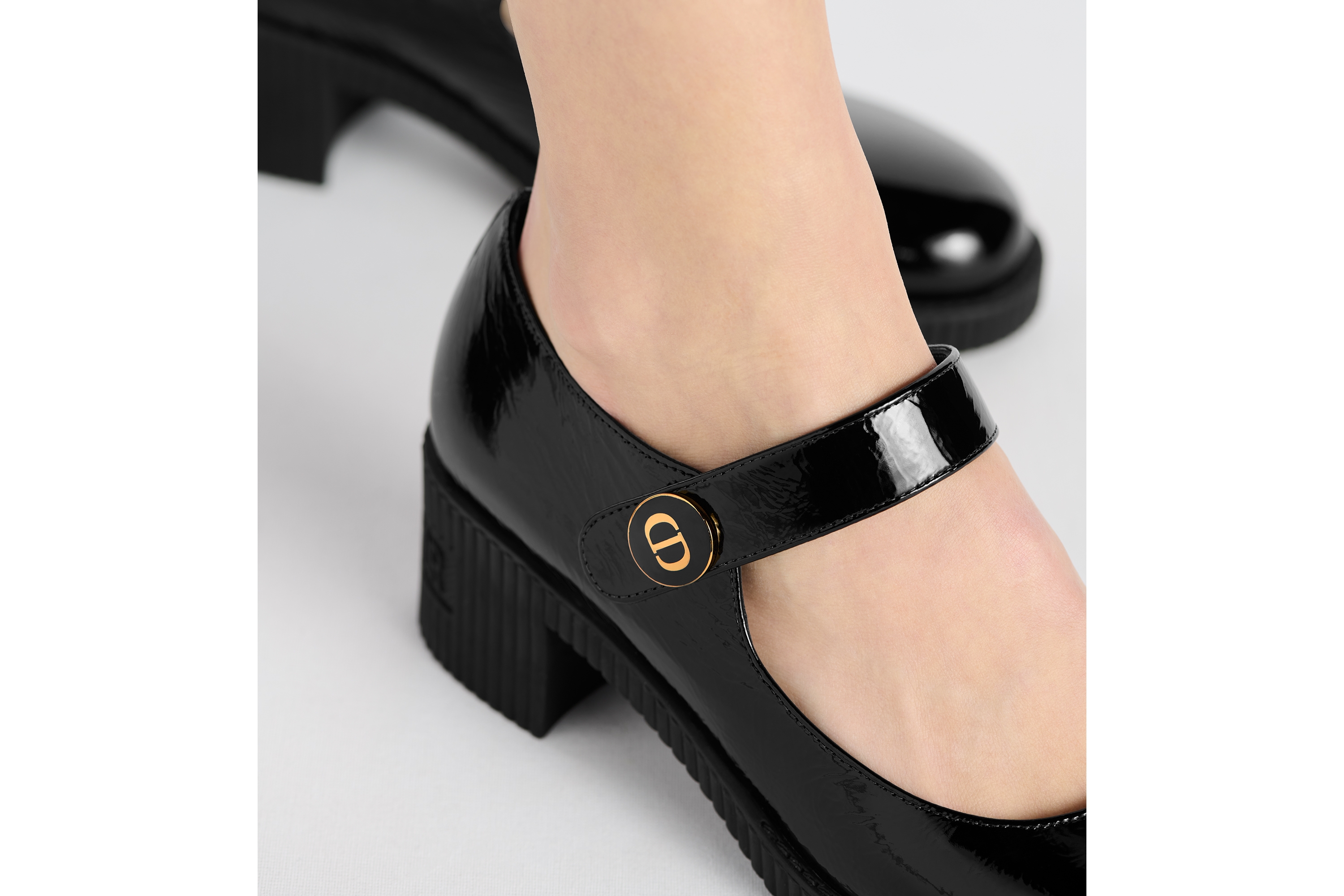 look_image_alt_prefix D-Doll 高跟鞋 黑色光泽牛皮革 E17