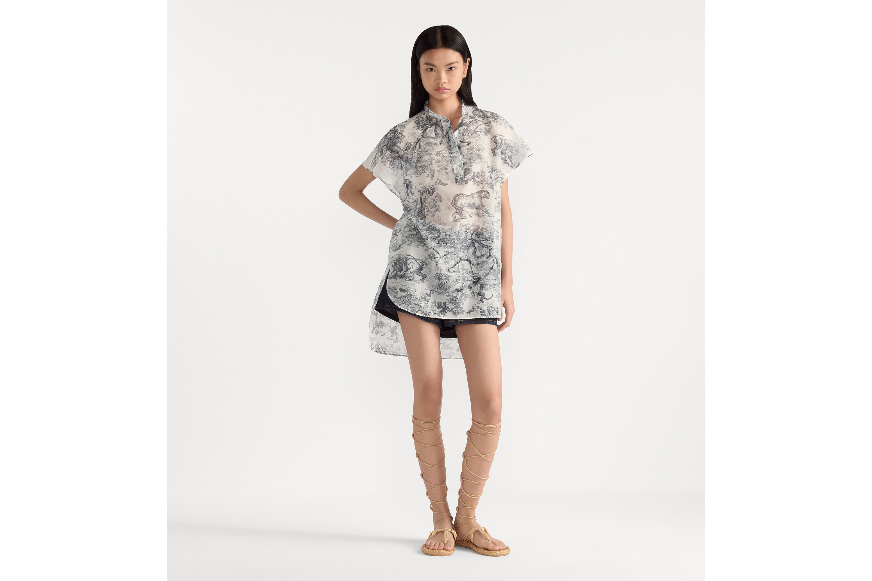 look_image_alt_prefix Dioriviera 长款盖袖衬衫 白色和海军蓝色棉质面料 Sauvage 茹伊印花 E01