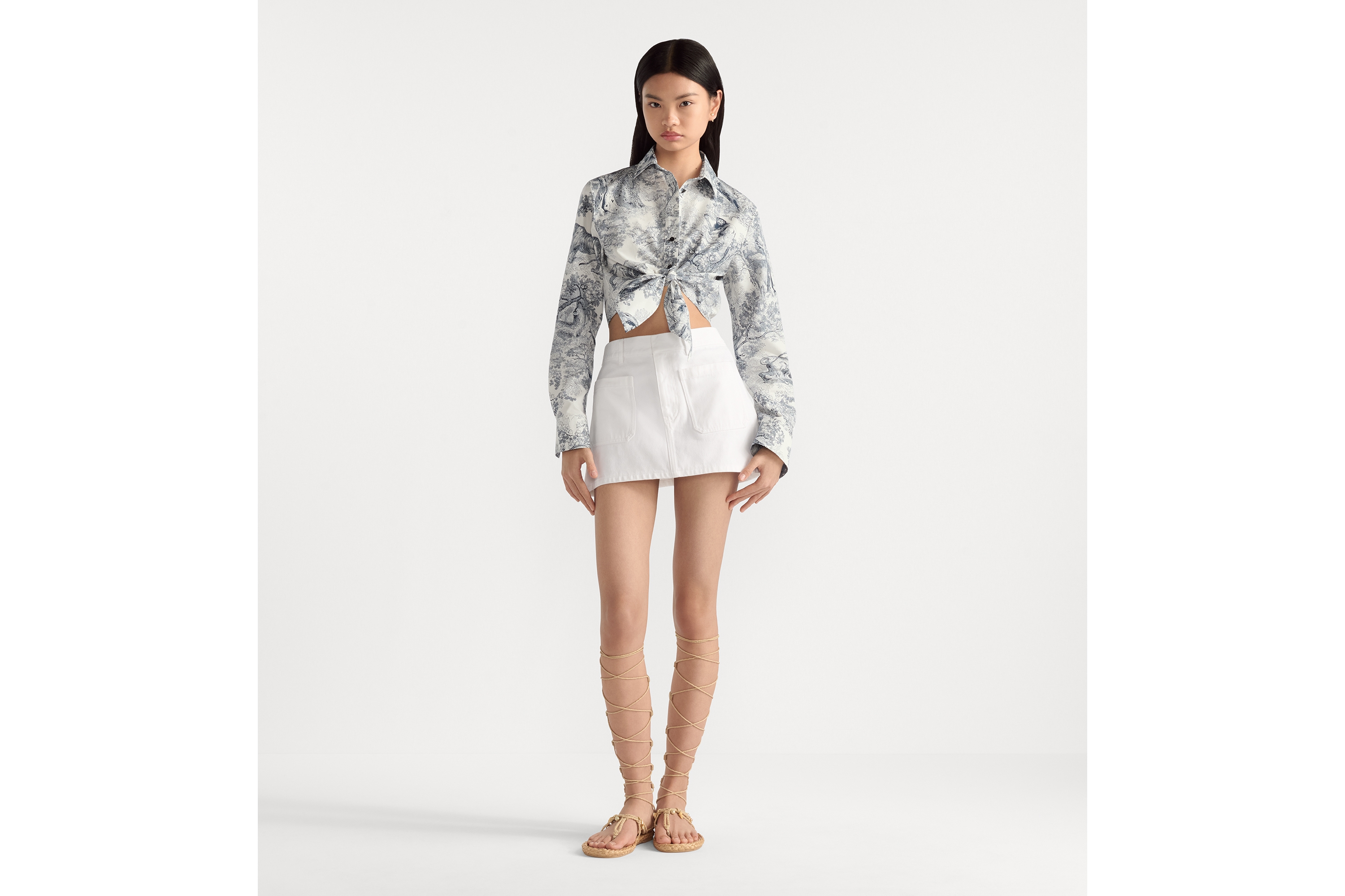 look_image_alt_prefix Dioriviera 短款束身衬衫 白色和深蓝色棉质混纺府绸 Sauvage 茹伊印花 E01