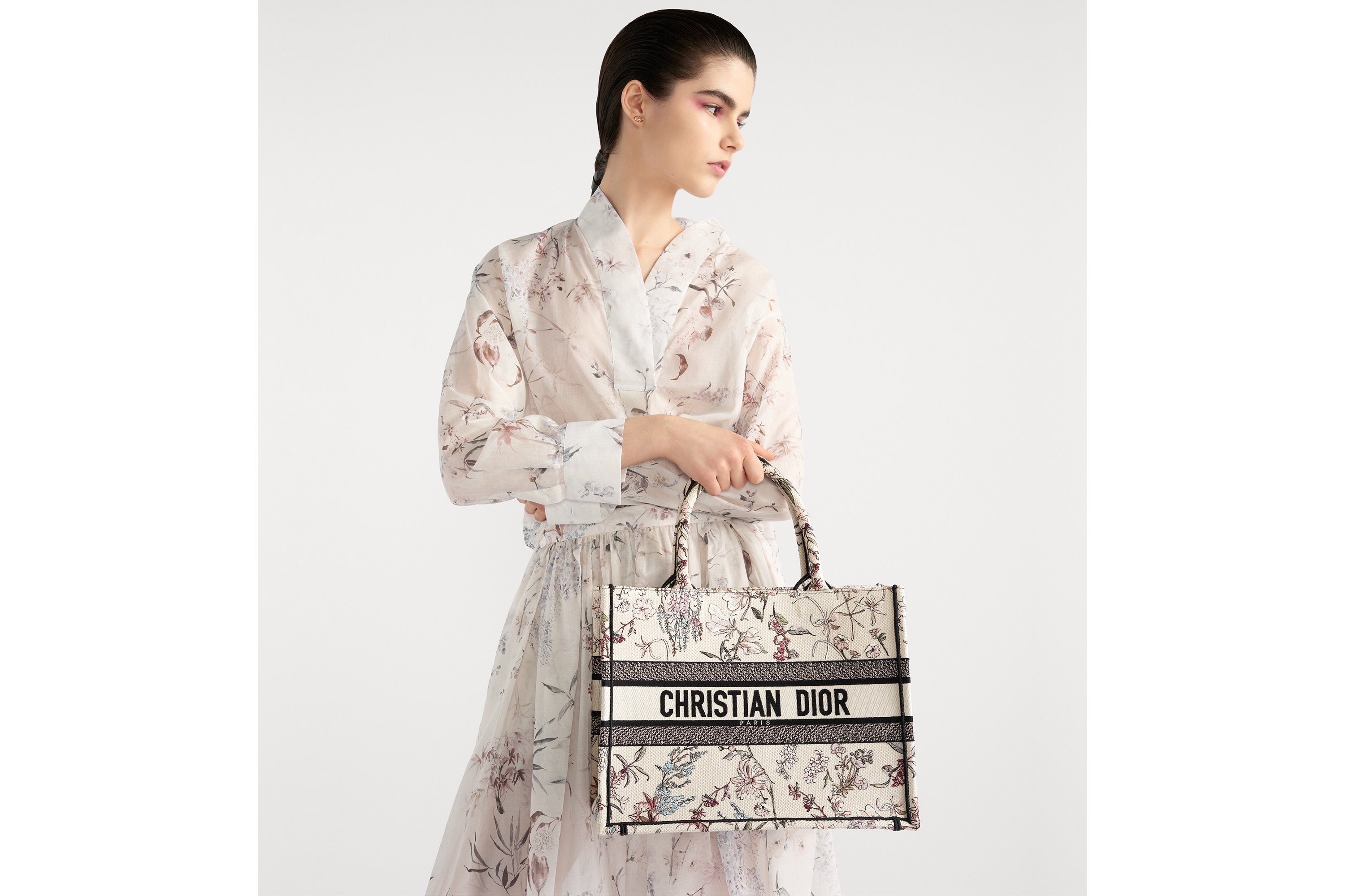 中号 Book Tote 手袋 米色 Millefiori 图案刺绣（36 x 27.5 x 16.5 厘米） E08