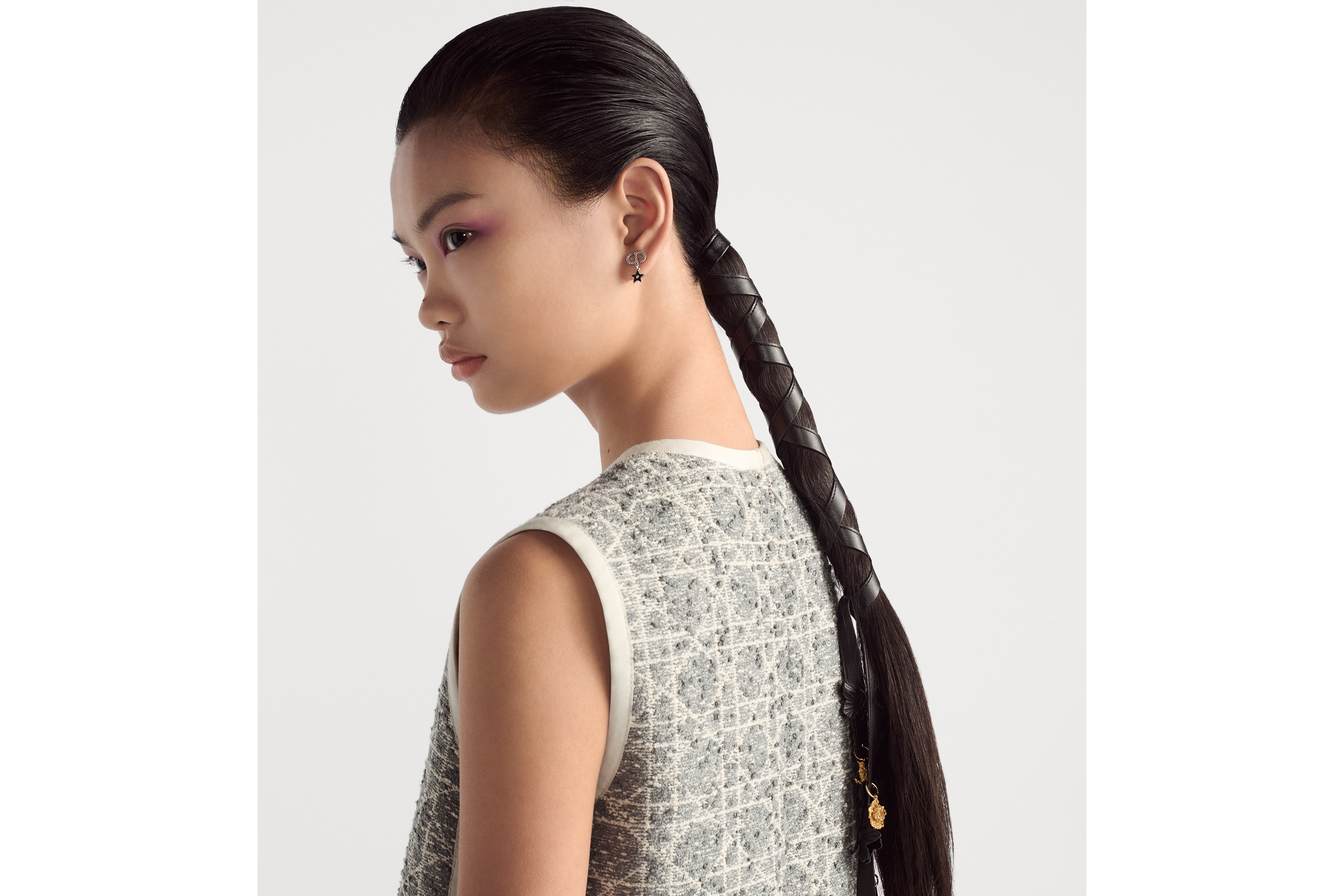 look_image_alt_prefix 短款连衣裙 灰色棉质混纺粗花呢超大藤格纹 E06