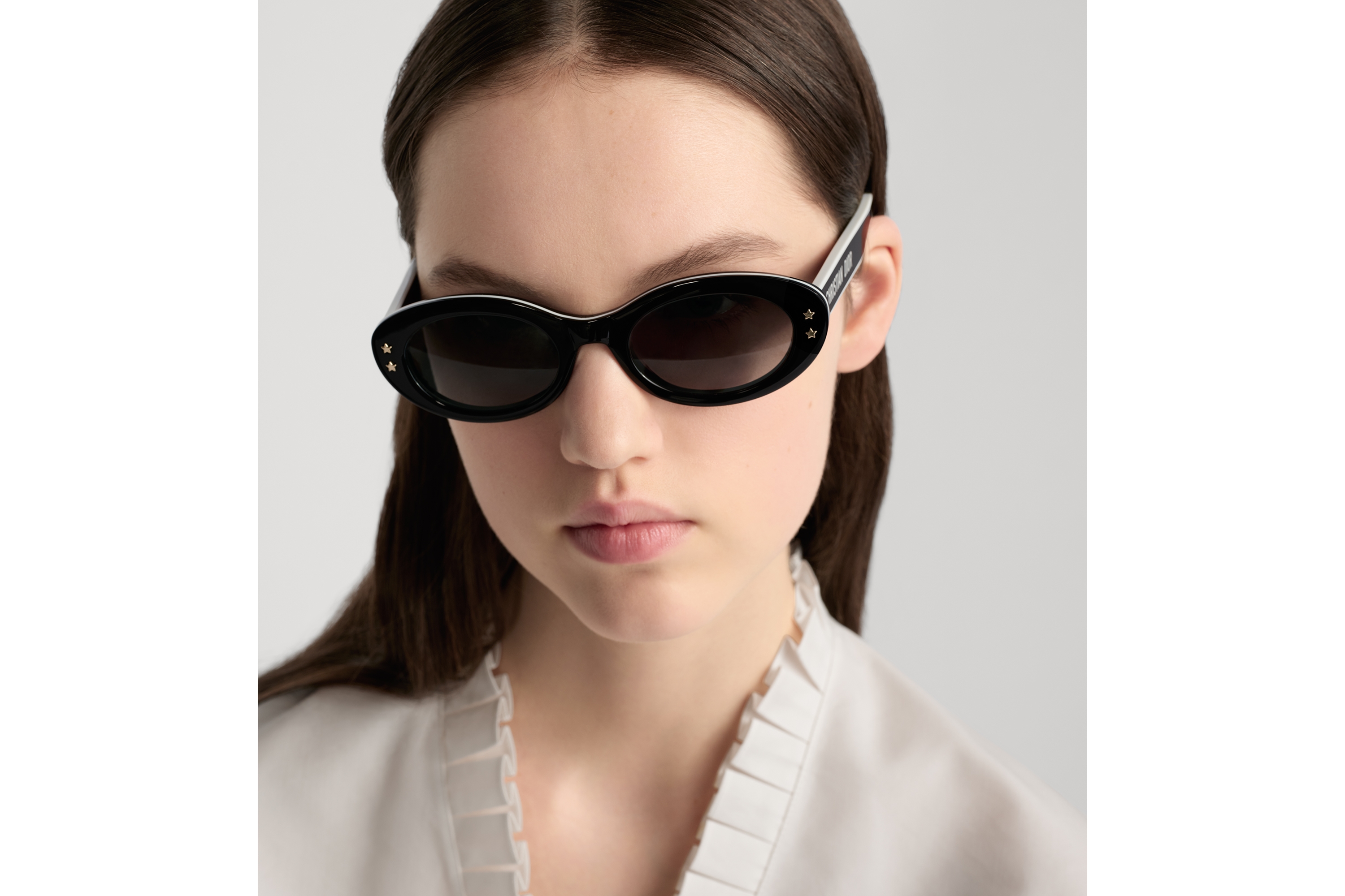 DiorPacific B4F 太阳眼镜 黑色椭圆形镜框 E07