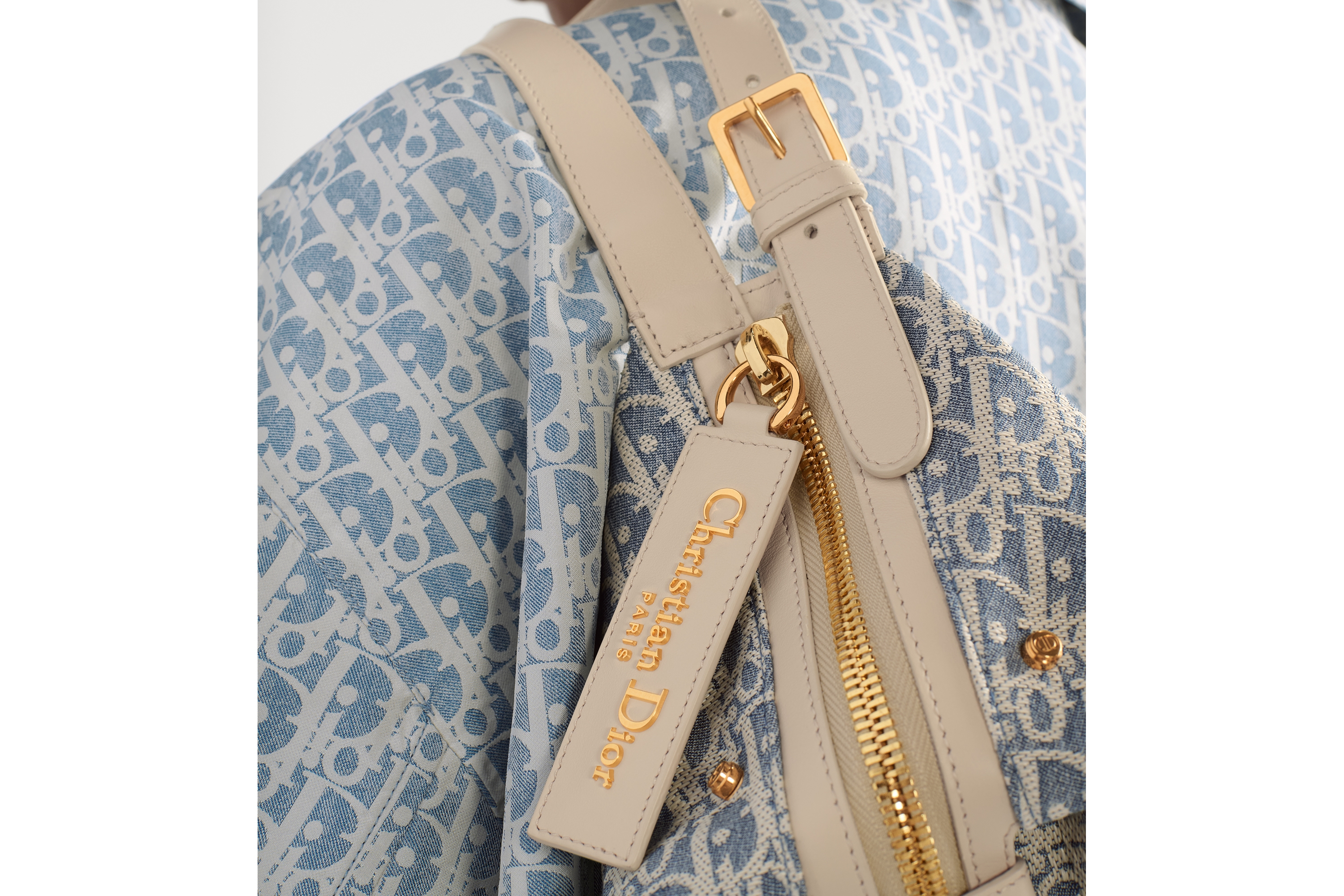 look_image_alt_prefix 小号 D-Journey 手袋 蓝色酒椰草效果格纹布 Oblique 印花和浅饼干色光滑牛皮革 E17