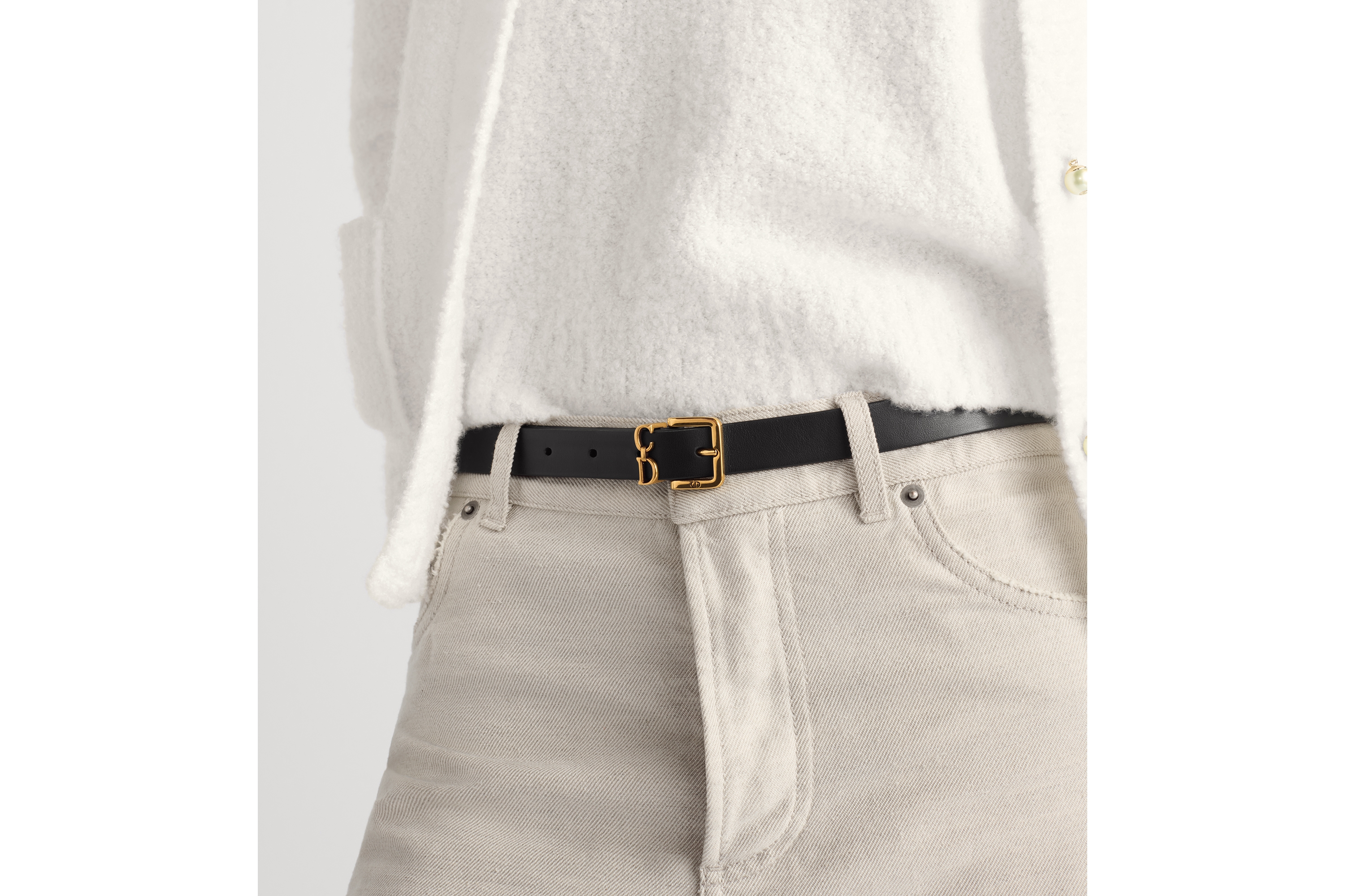 look_image_alt_prefix 马鞍 Loop 腰带 20 毫米黑色光滑牛皮革 E13