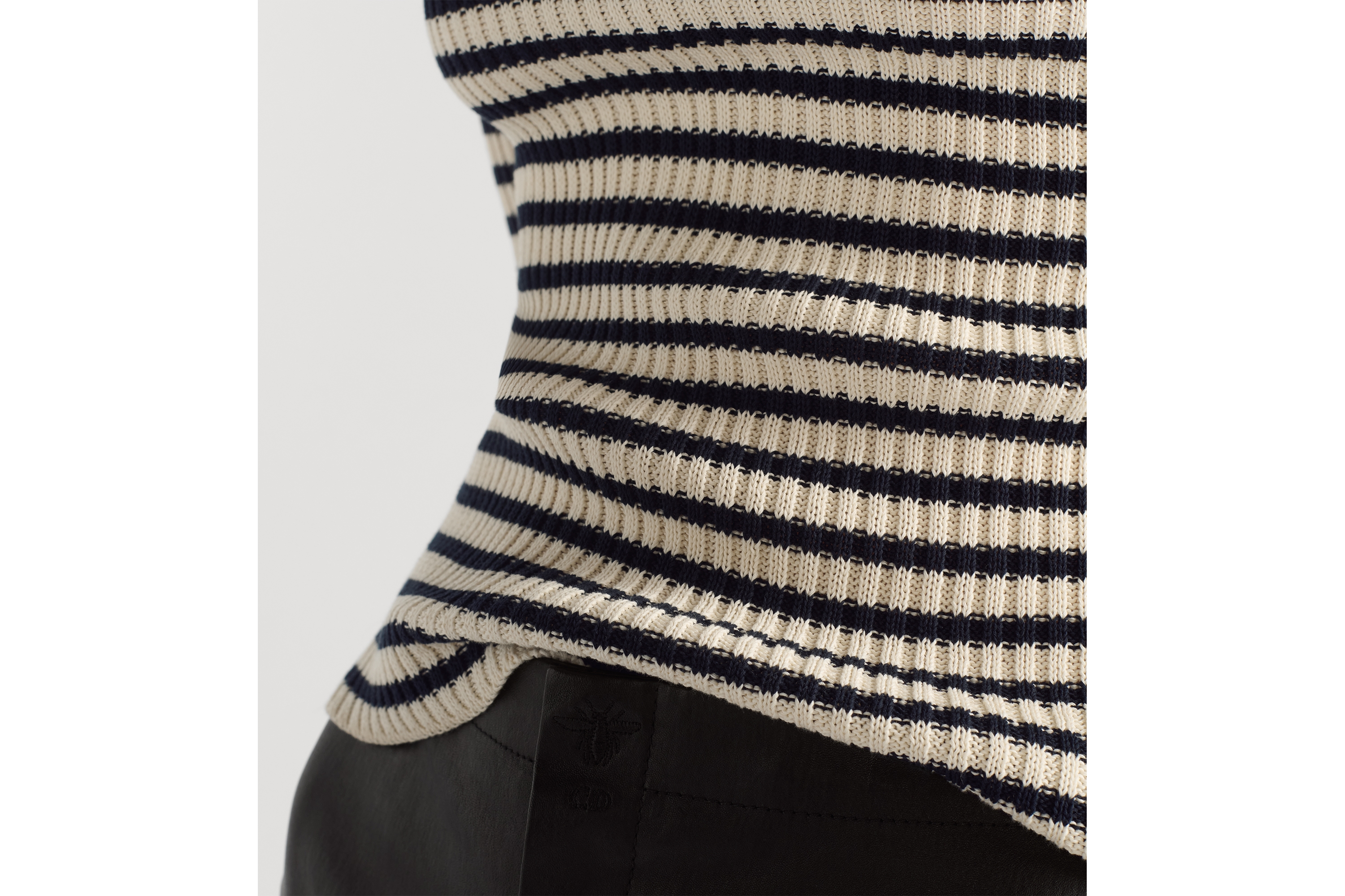 Dioriviera 针织衫 米白色和海军蓝色棉质针织面料搭配标志 E17