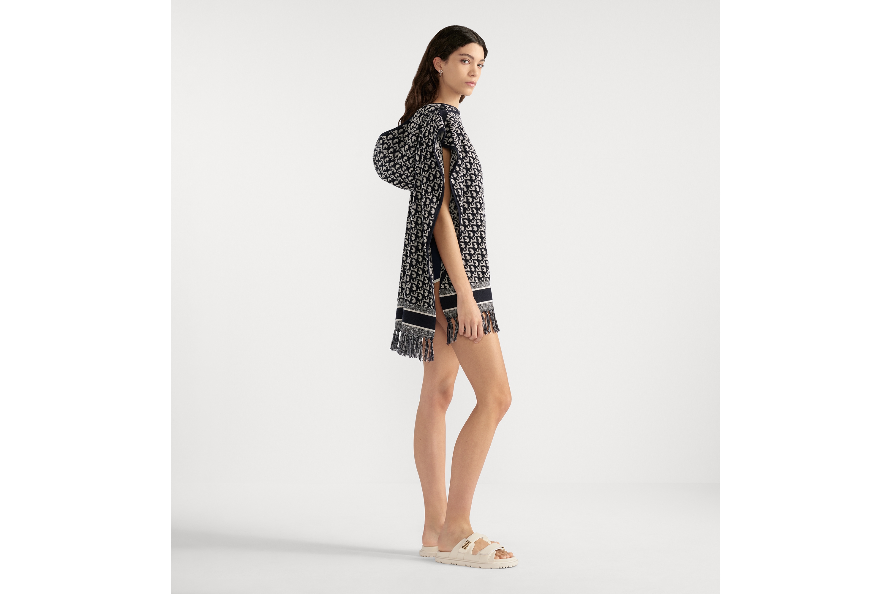 look_image_alt_prefix Dior 印花连帽斗篷 海军蓝色棉质面料 Oblique 印花 E02