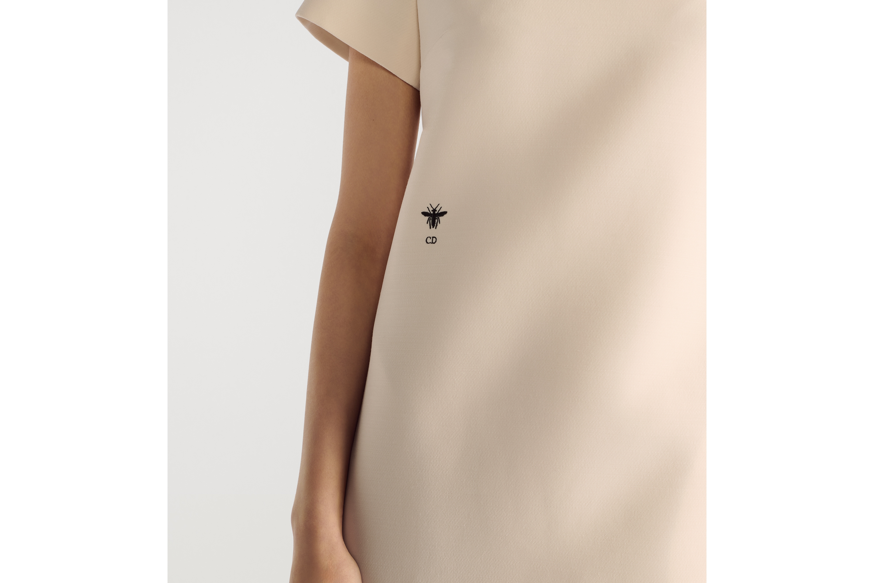 look_image_alt_prefix 直筒连衣裙 白色绵羊毛混纺面料 E17