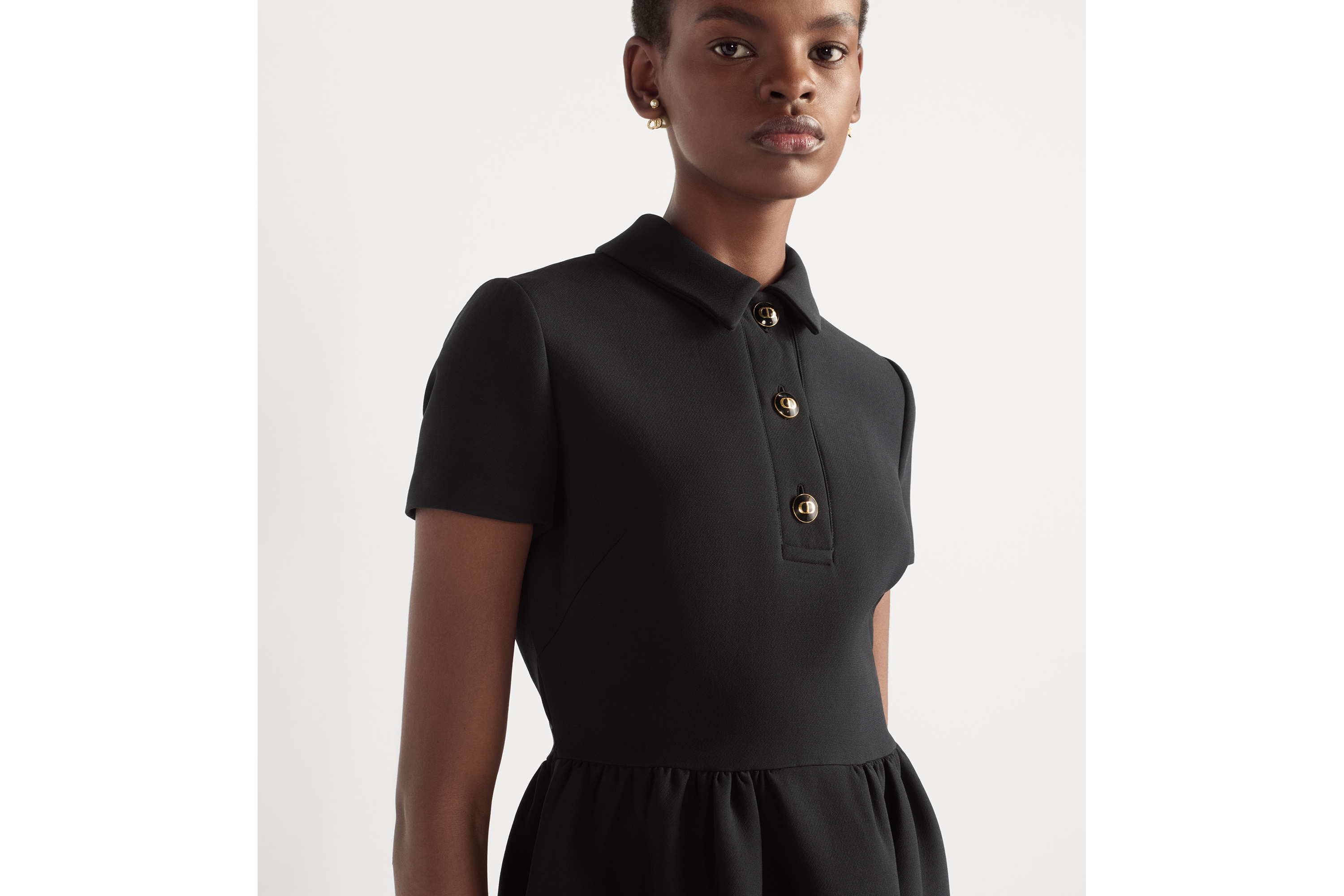 修身剪裁连衣裙 黑色绵羊毛混纺面料搭配 CD 纽扣 E05