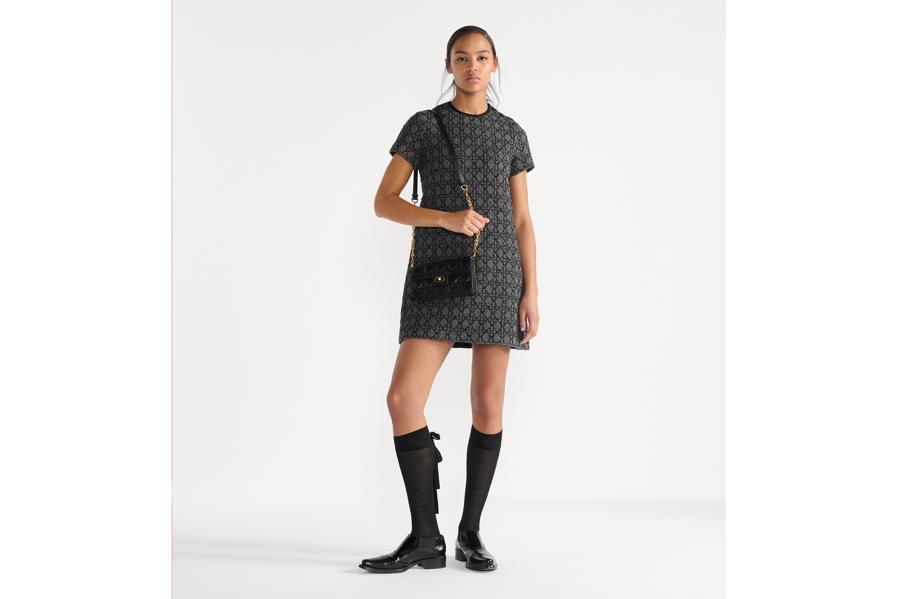 look_image_alt_prefix Dior Jolie 迷你链条手袋 黑色羊皮革藤格纹 E02