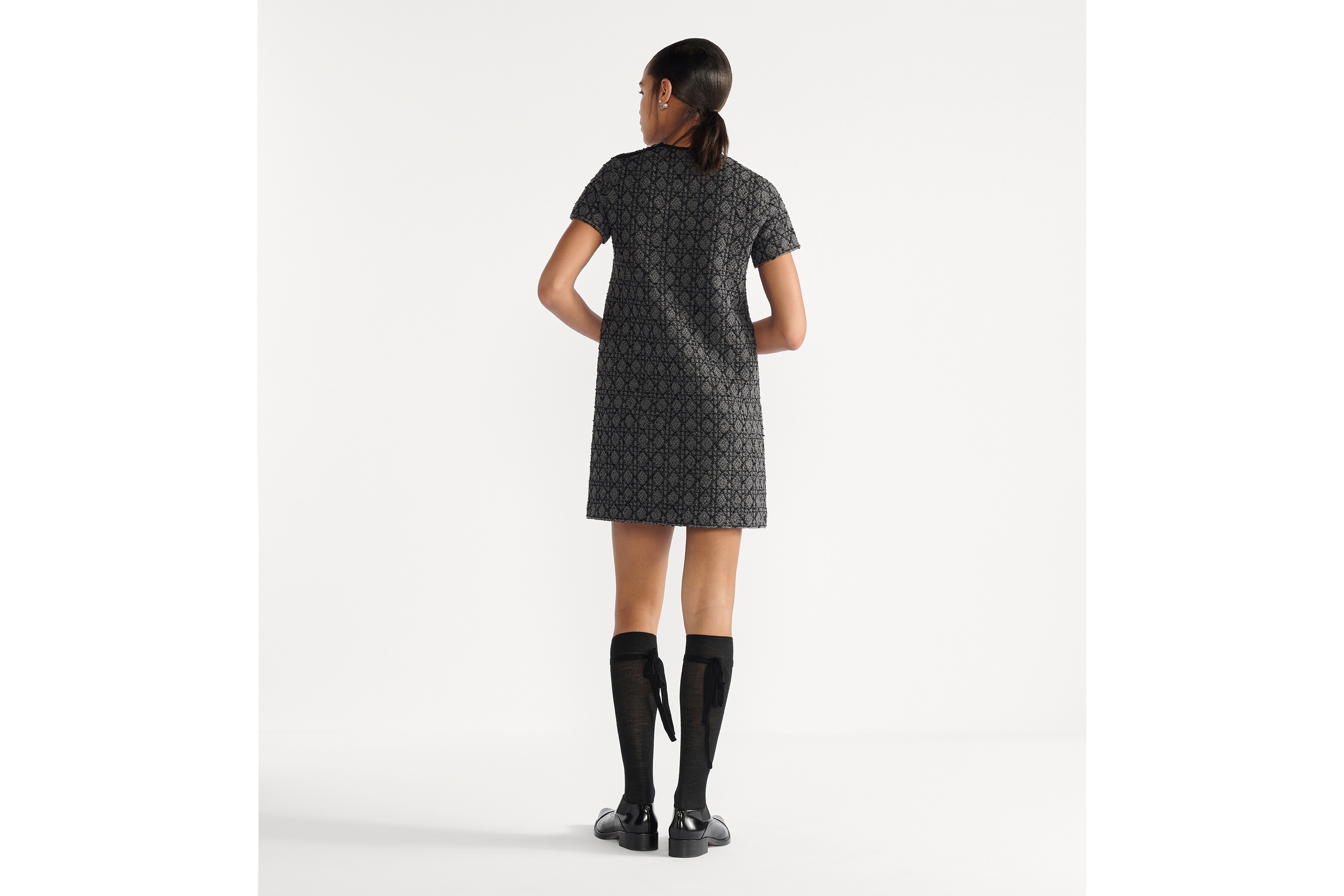 短款连衣裙 灰色棉质混纺粗花呢针织面料超大藤格纹 E03