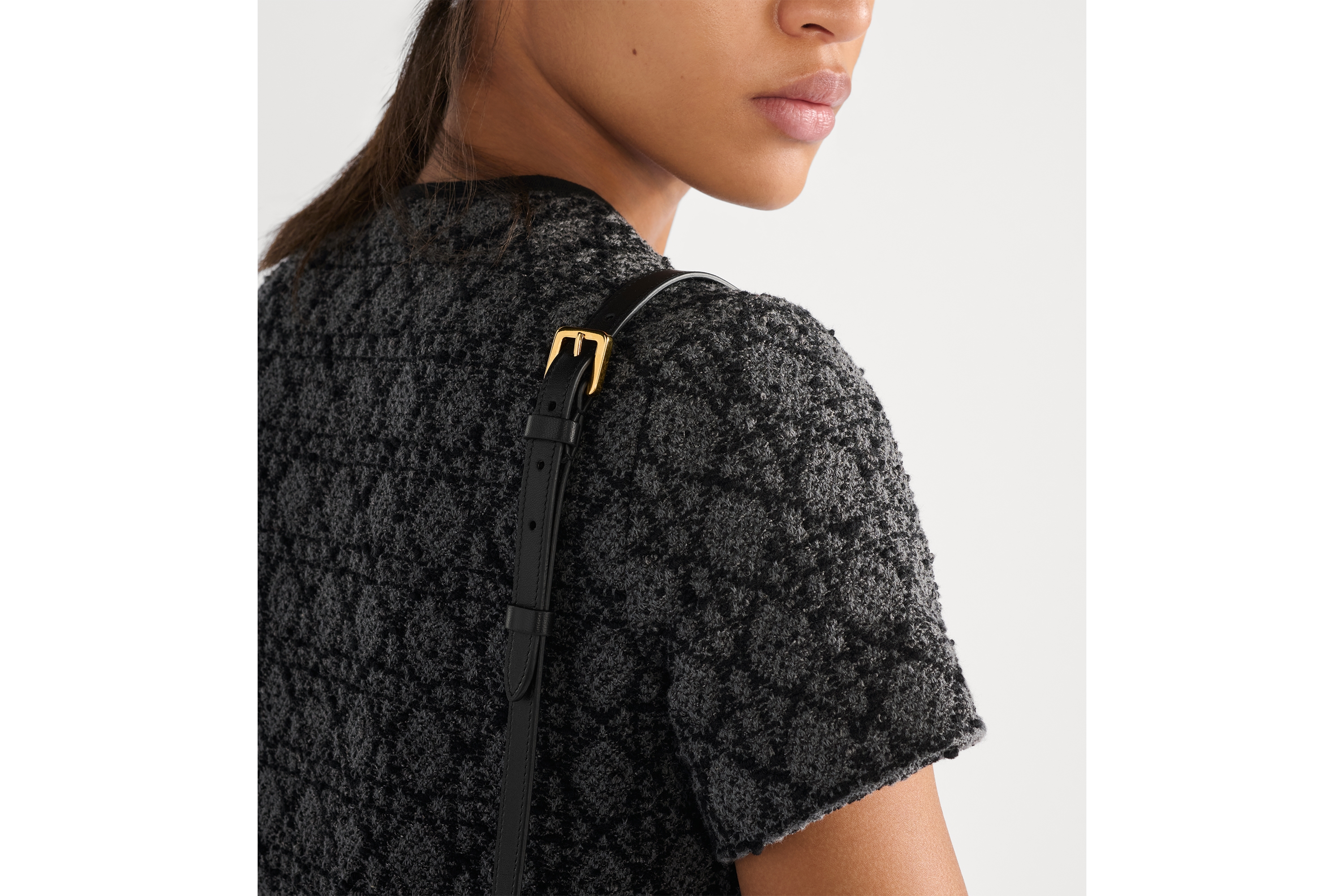 look_image_alt_prefix Dior Jolie 迷你链条手袋 黑色羊皮革藤格纹 E08