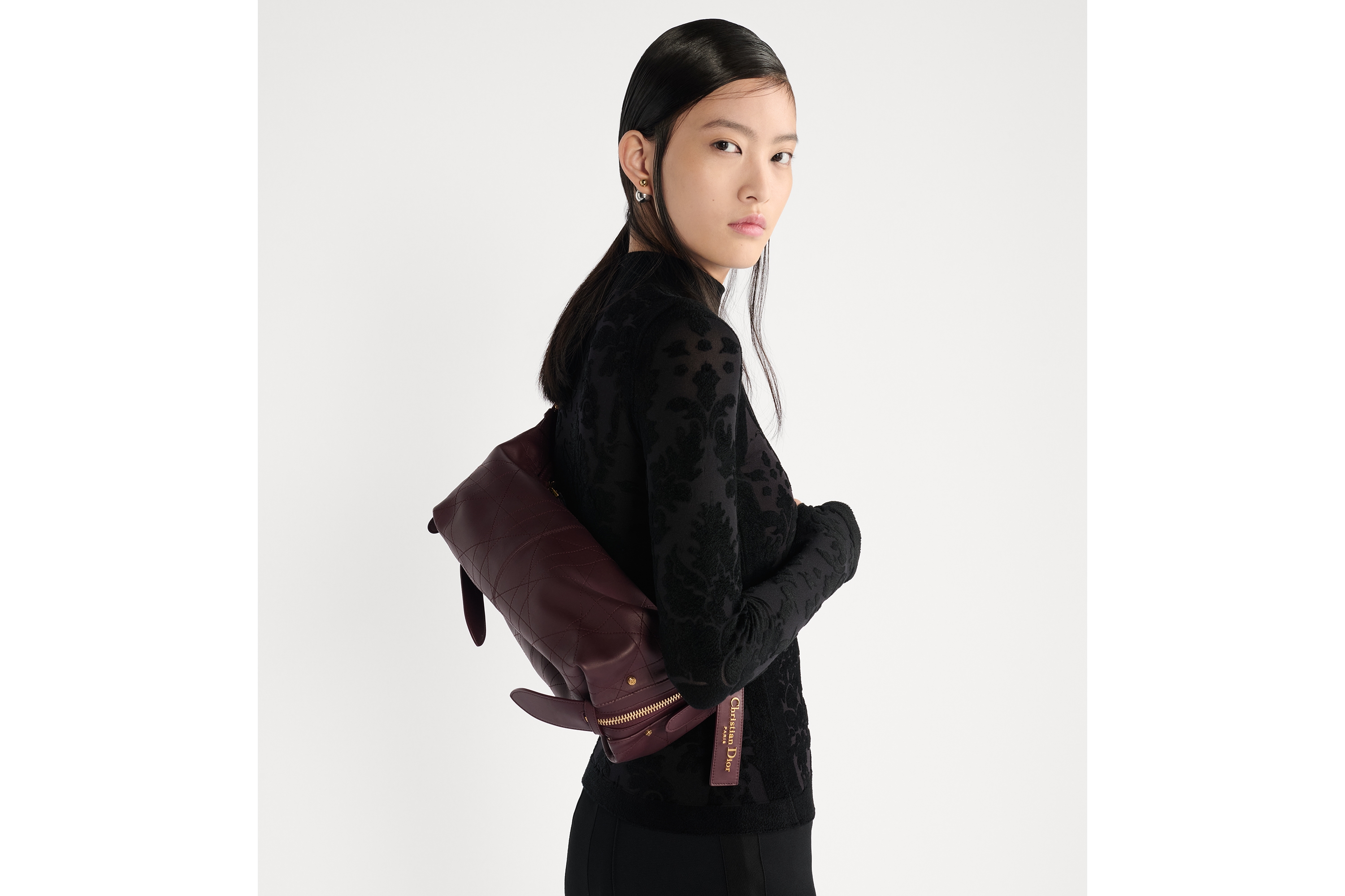 中号 D-Journey 手袋 梅红色复古光滑牛皮革扁平超大藤格纹 E06