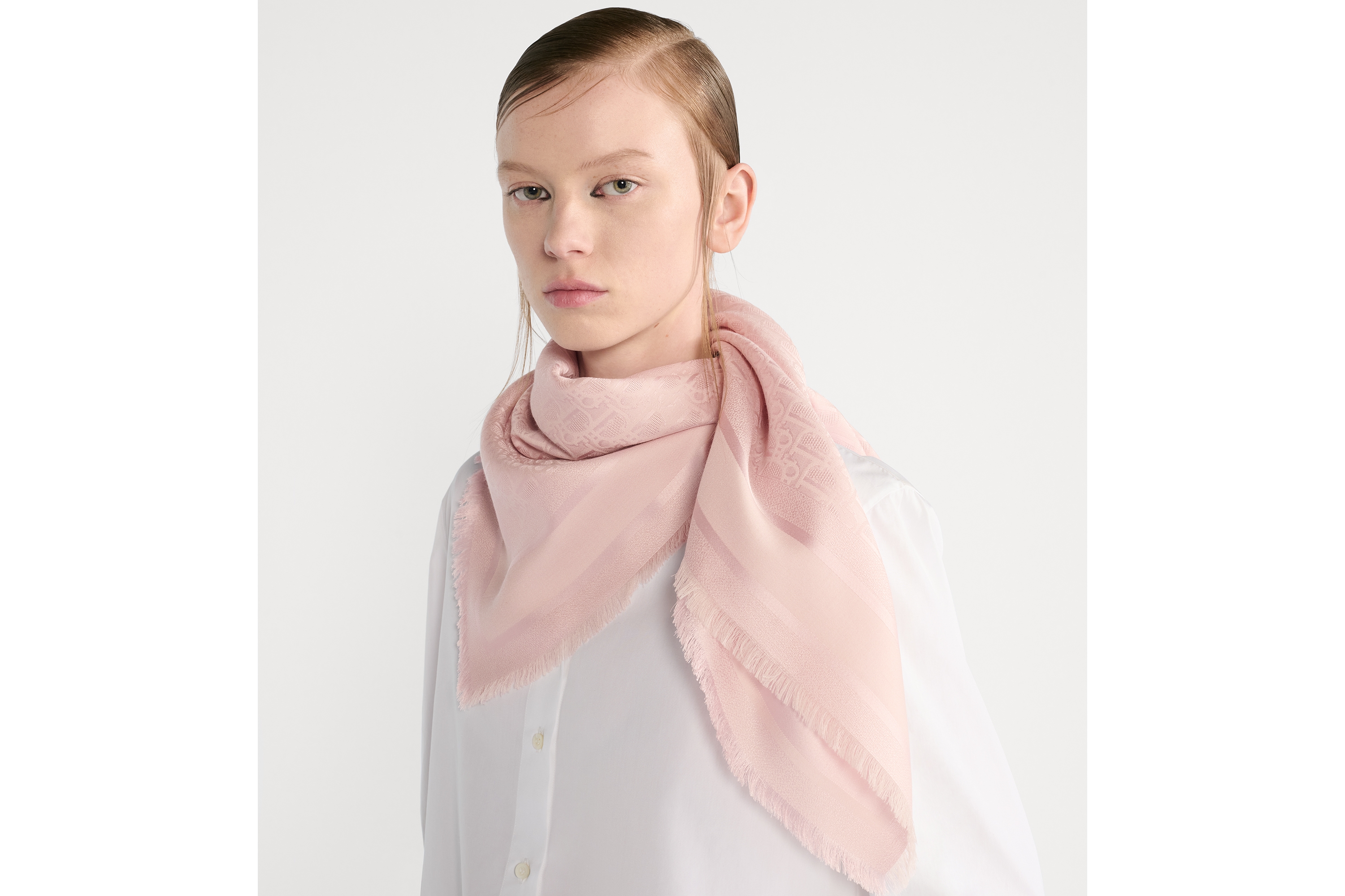 Dior 印花披肩 蔷薇木色山羊绒和桑蚕丝混纺面料 Oblique 印花 E07